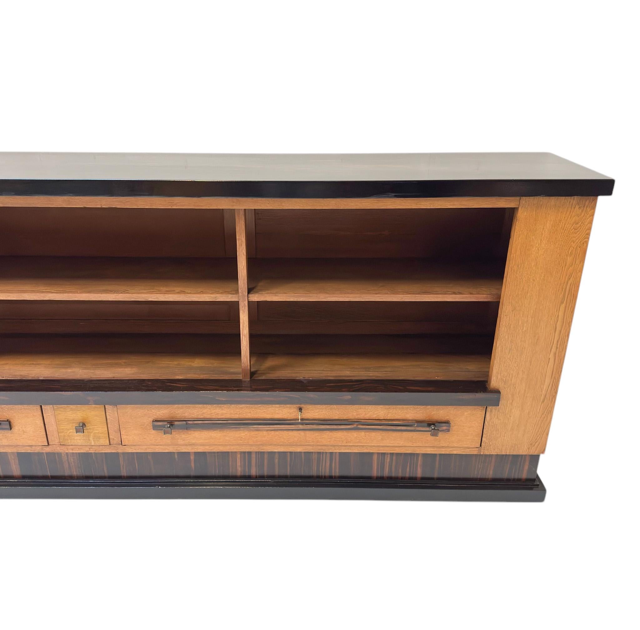 Art Deco Modernist Bookcase or Credenza by Hendrik Wouda for Pander, 1924 Bon état - En vente à Amsterdam, NL