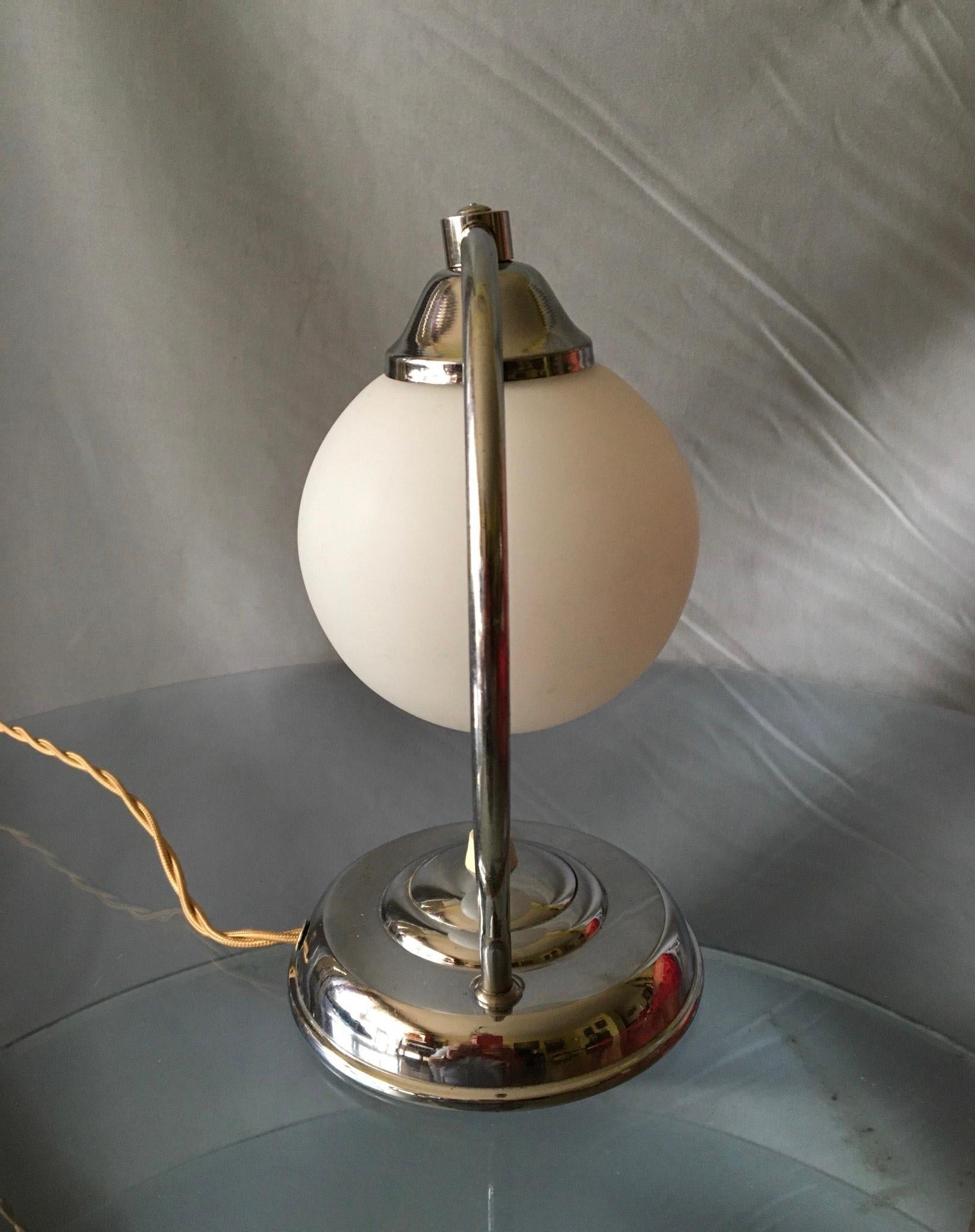 Mid-20th Century Art Deco Modernist Brass Table Lamp, France, 1930 For Sale