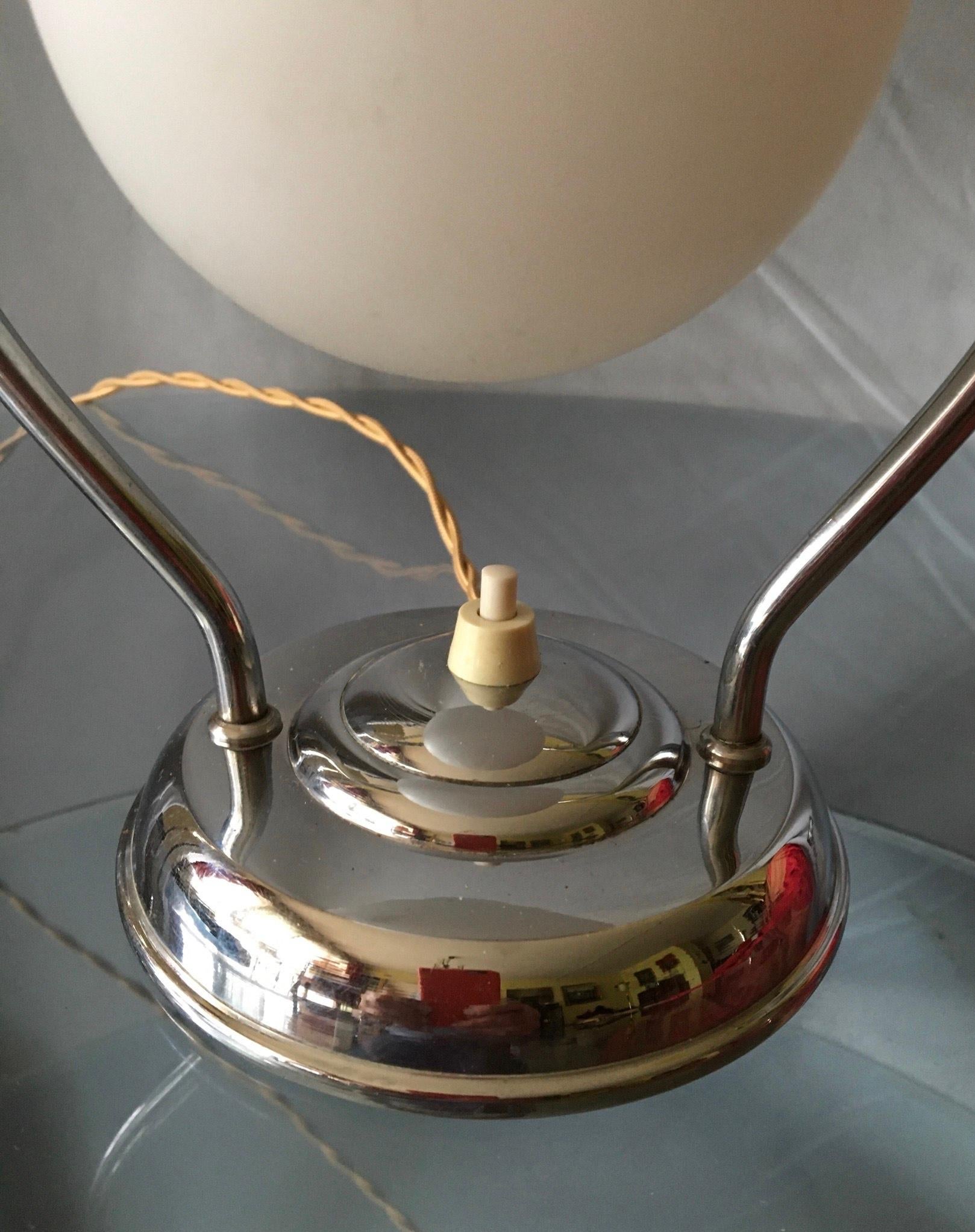 Art Deco Modernist Brass Table Lamp, France, 1930 For Sale 4
