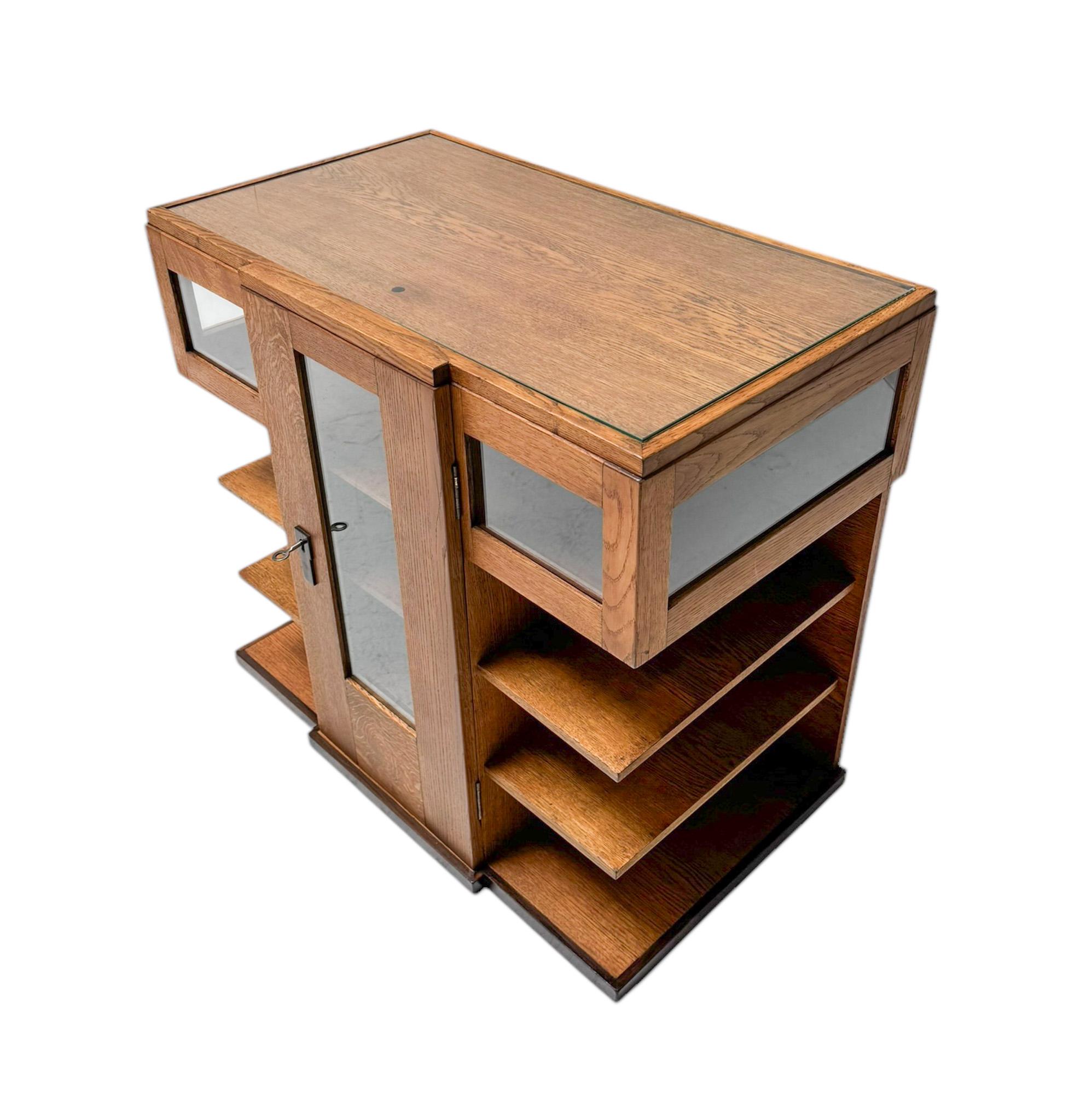 Olandese Cabinet modernista Art Déco di P.E.L. Izeren per De Genneper Molen, anni '20 in vendita