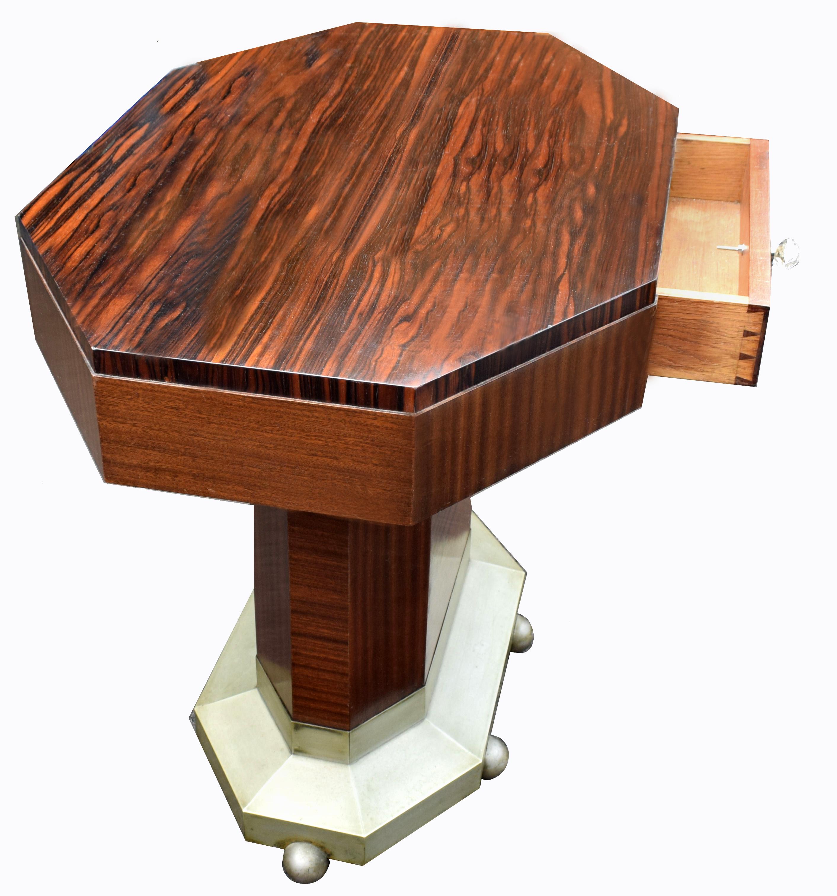 French Art Deco Modernist Center Table in Ebony Macassar, circa 1935 For Sale