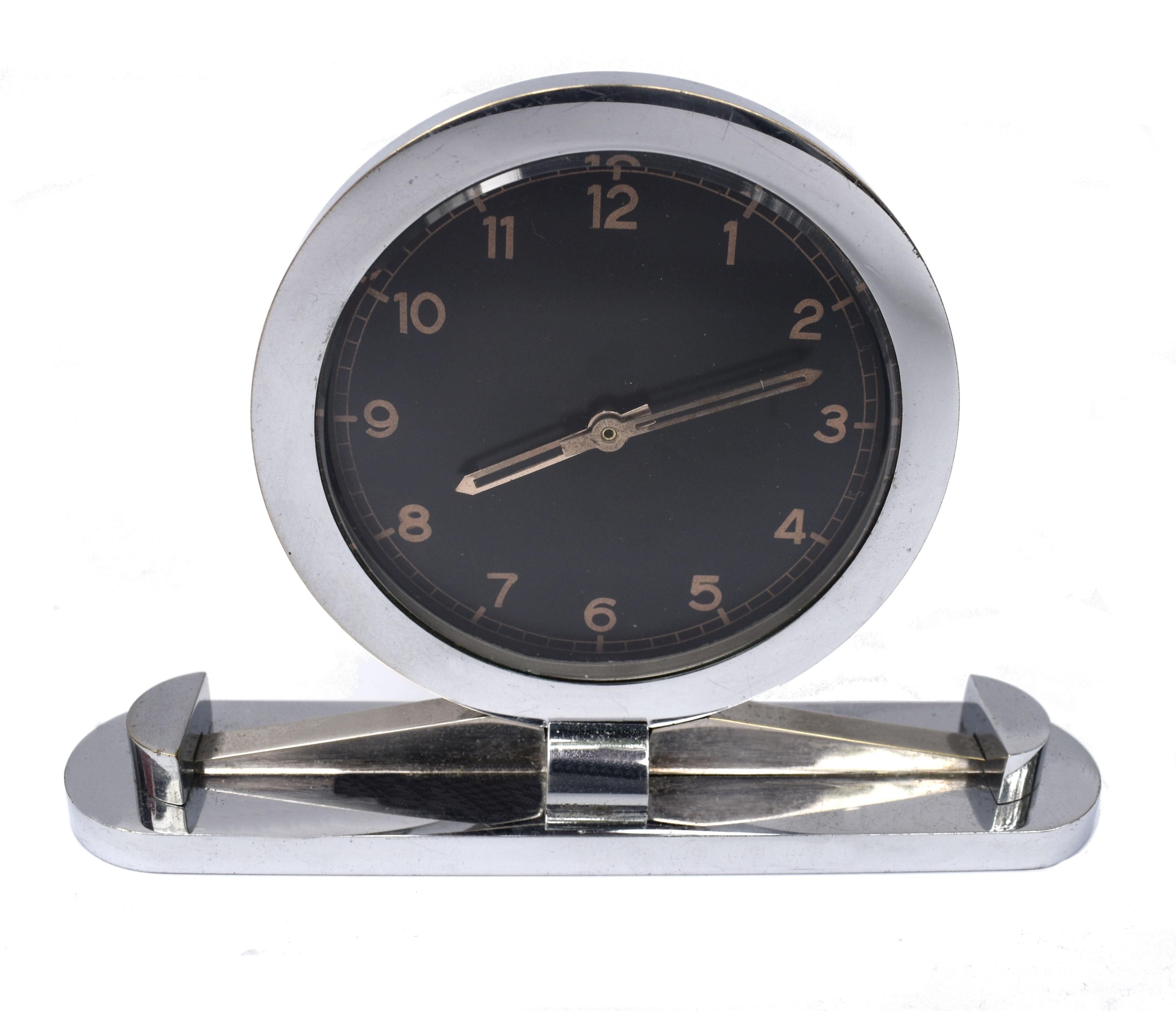 Art Deco Modernist Chrome Desk Clock, c1930 For Sale 4