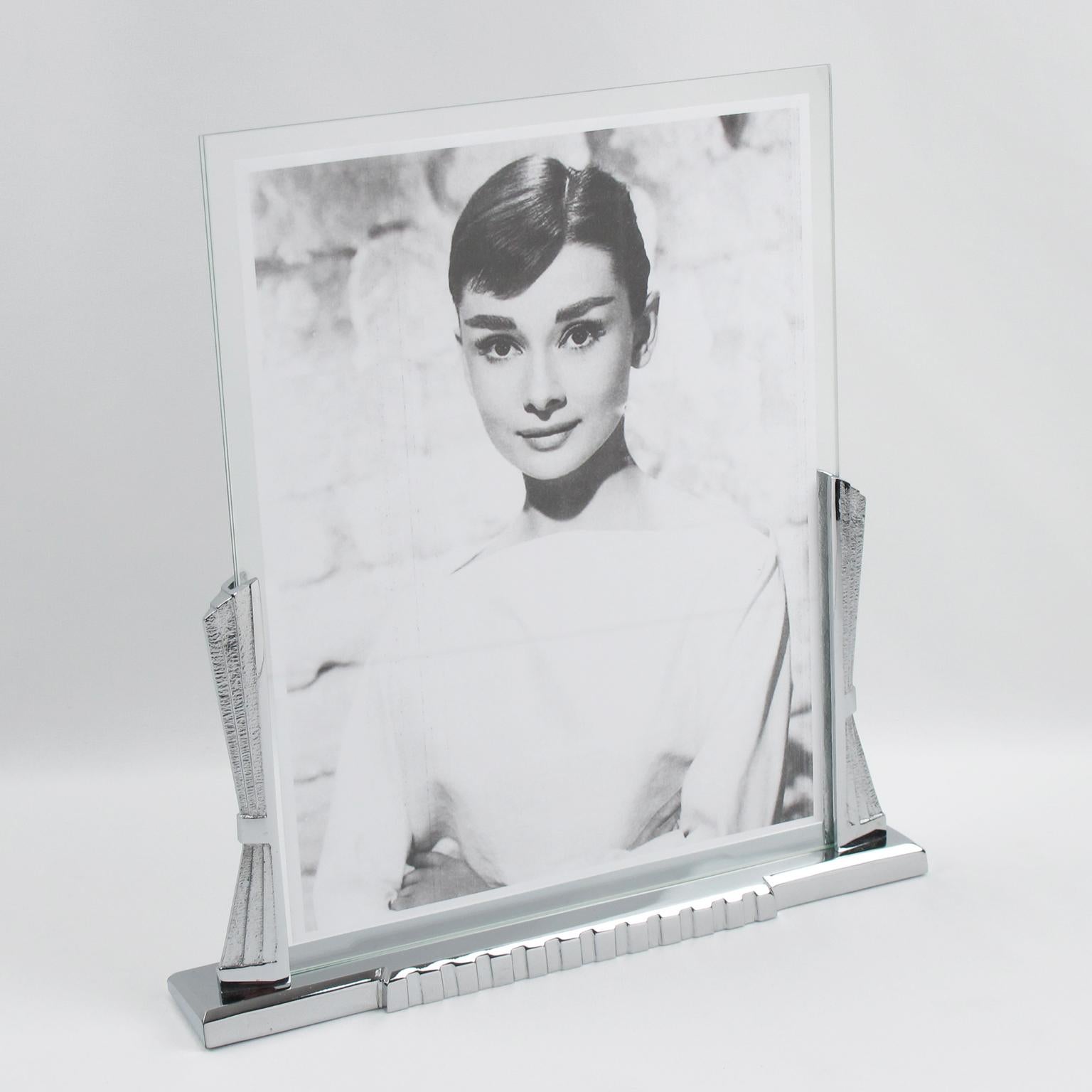 French Art Deco Modernist Chrome Picture Frame, France 1930s For Sale