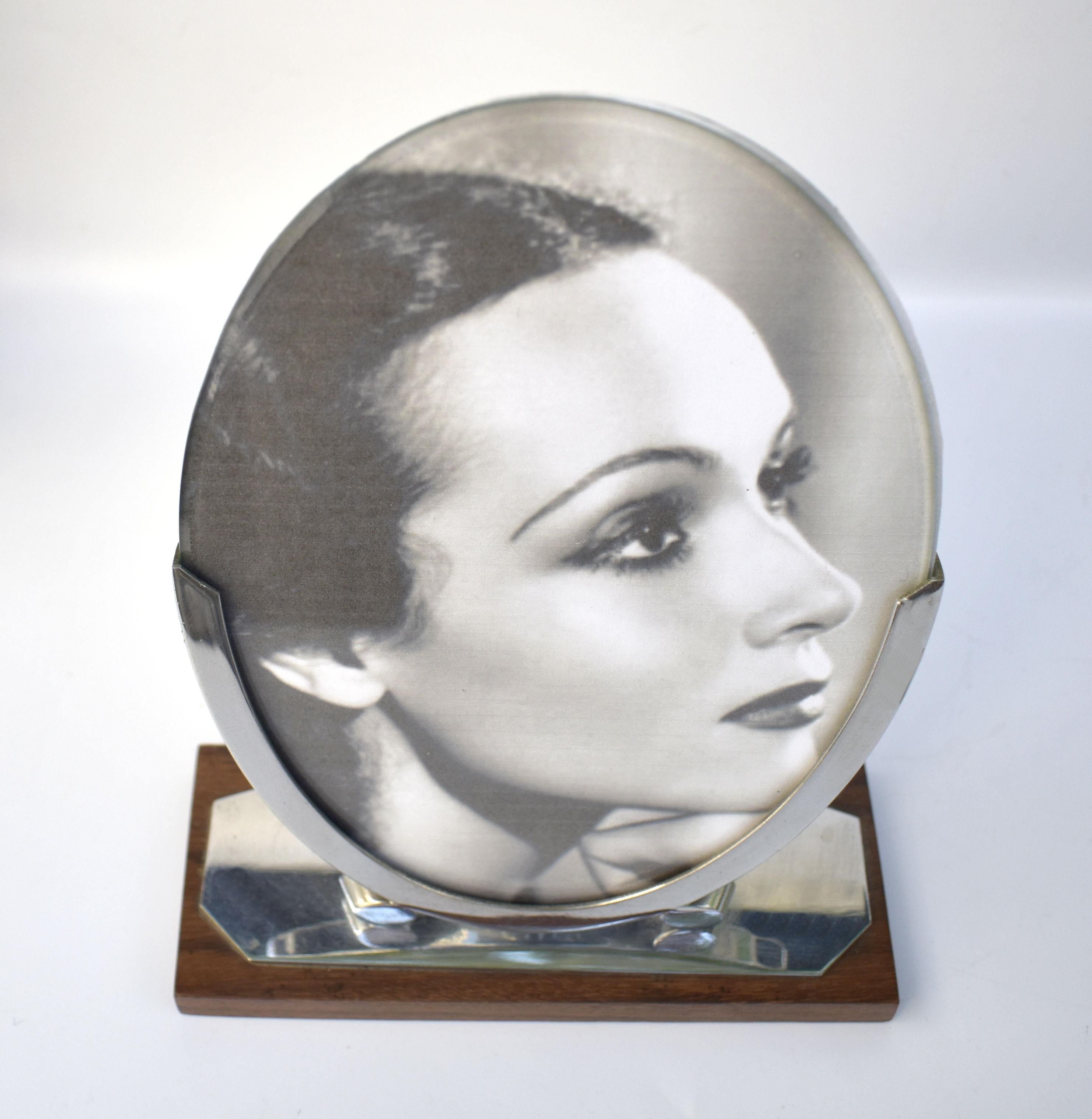 20th Century Art Deco Modernist Chrome Picture Frame, France, c1930's For Sale
