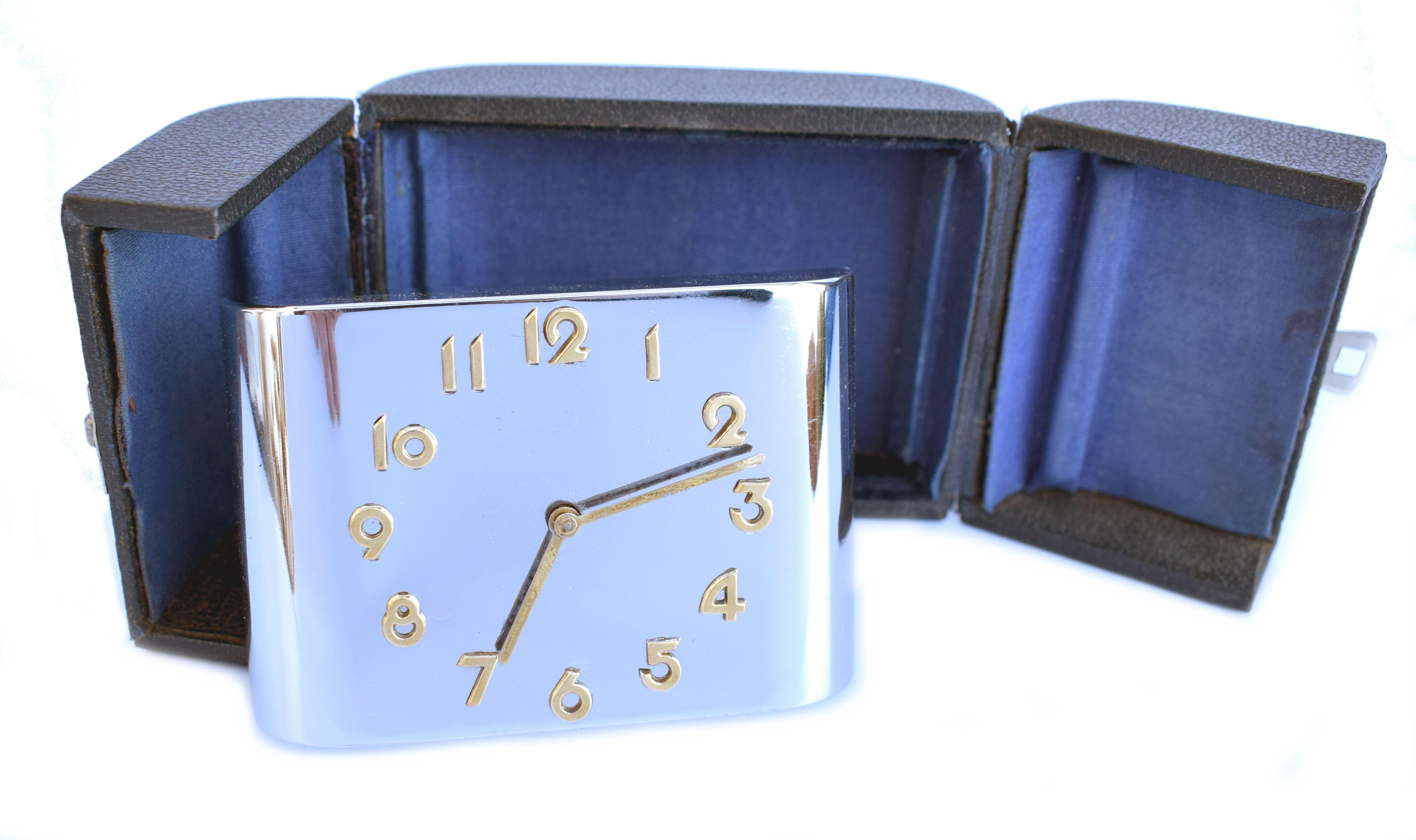 Offered for your consideration is this high end, extremely good quality Art Deco German Alarm travel clock. A superb movement is house inside the case and is in excellent working condition, the alarm working as well having been recently and