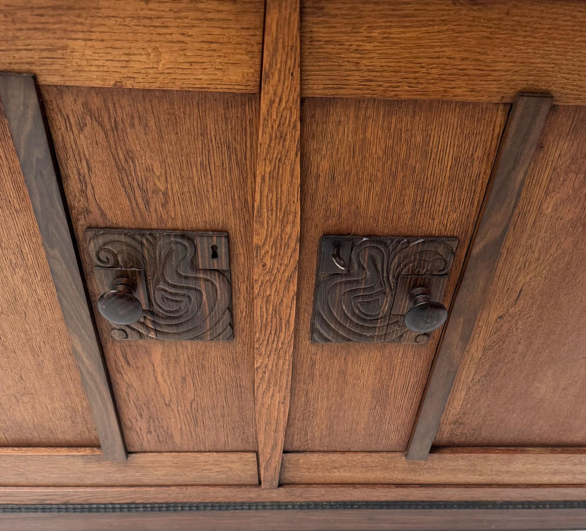 Art Deco Modernist Credenza or Sideboard, 1920s For Sale 1