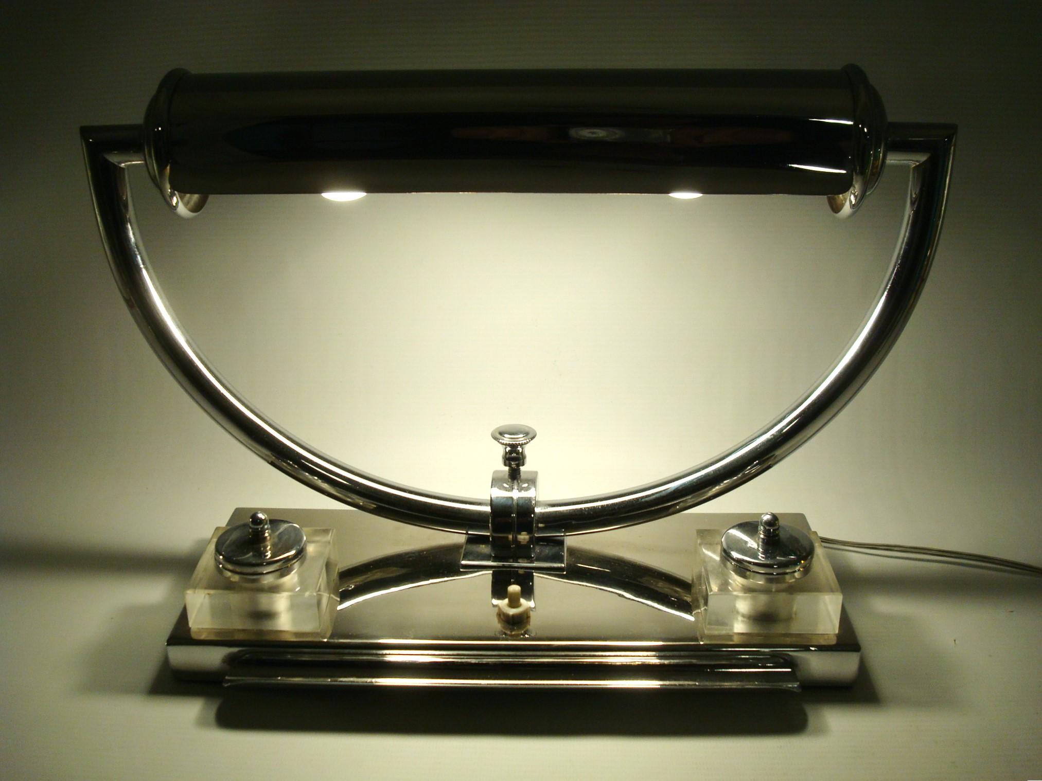 Art Deco Modernist Desk and Table Lamp. USA 1930´s For Sale 6