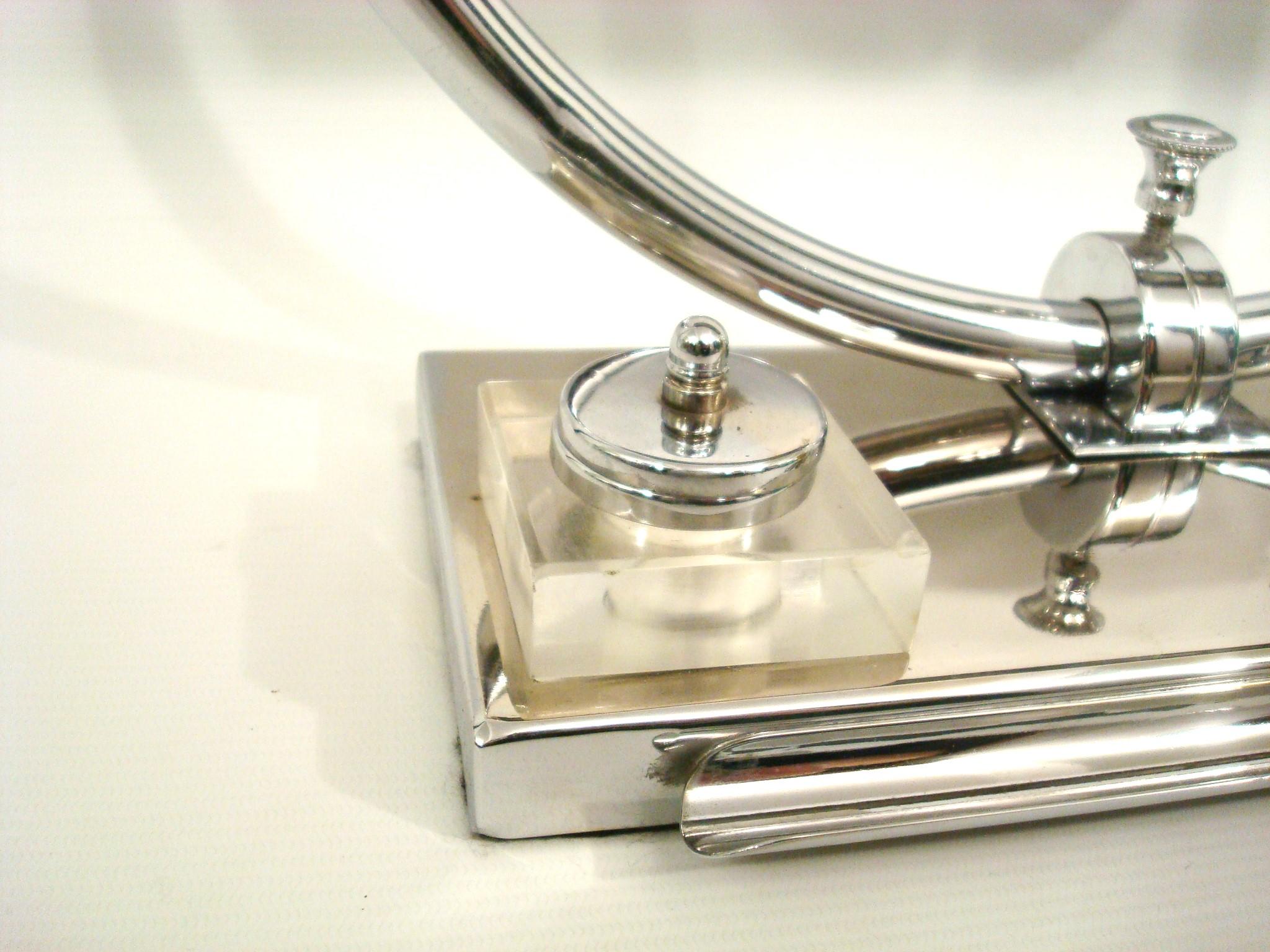 Metal Art Deco Modernist Desk and Table Lamp. USA 1930´s For Sale
