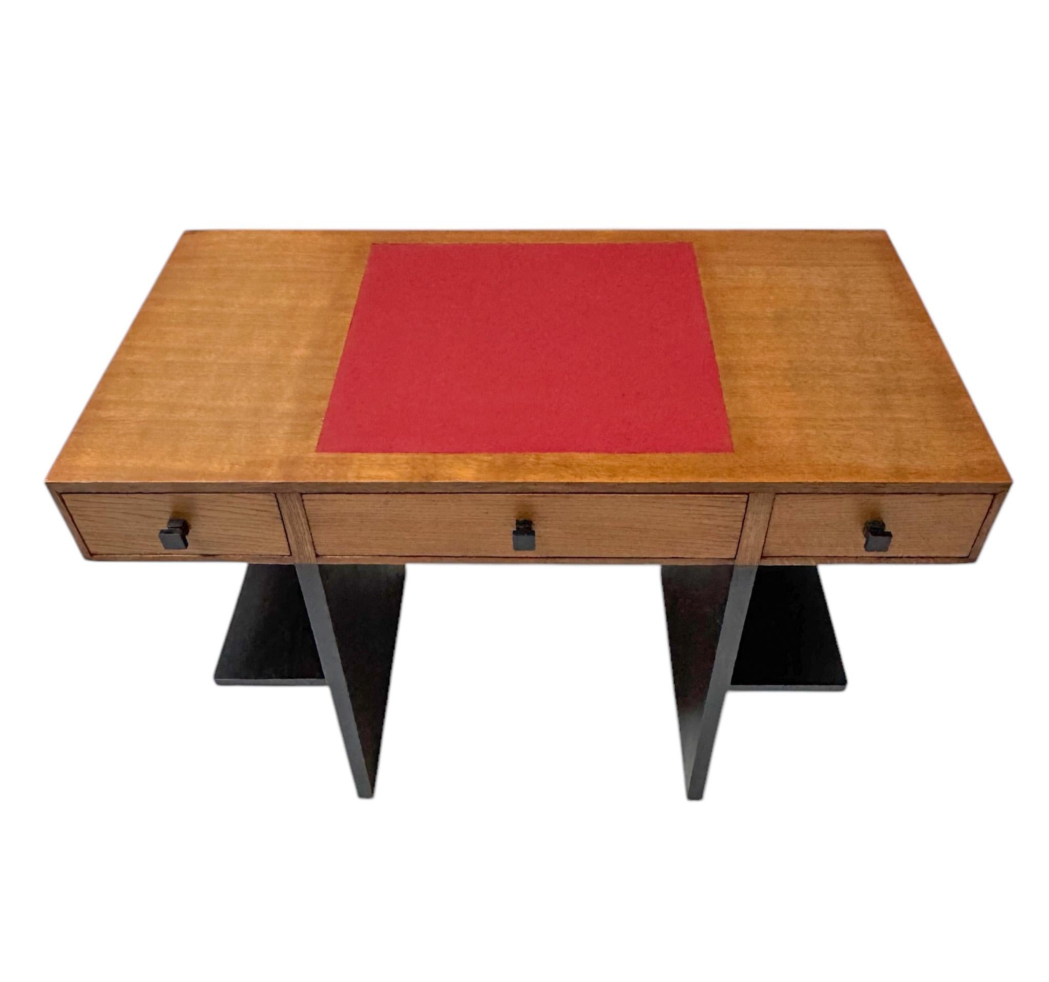 Art Deco Modernist Desk or Writing Table by Jan Brunott, 1920s In Good Condition For Sale In Amsterdam, NL