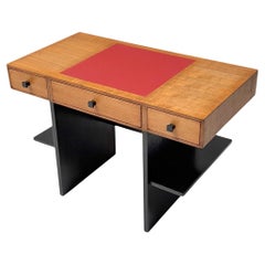 Bureaux et tables à écrire du début du XXe siècle