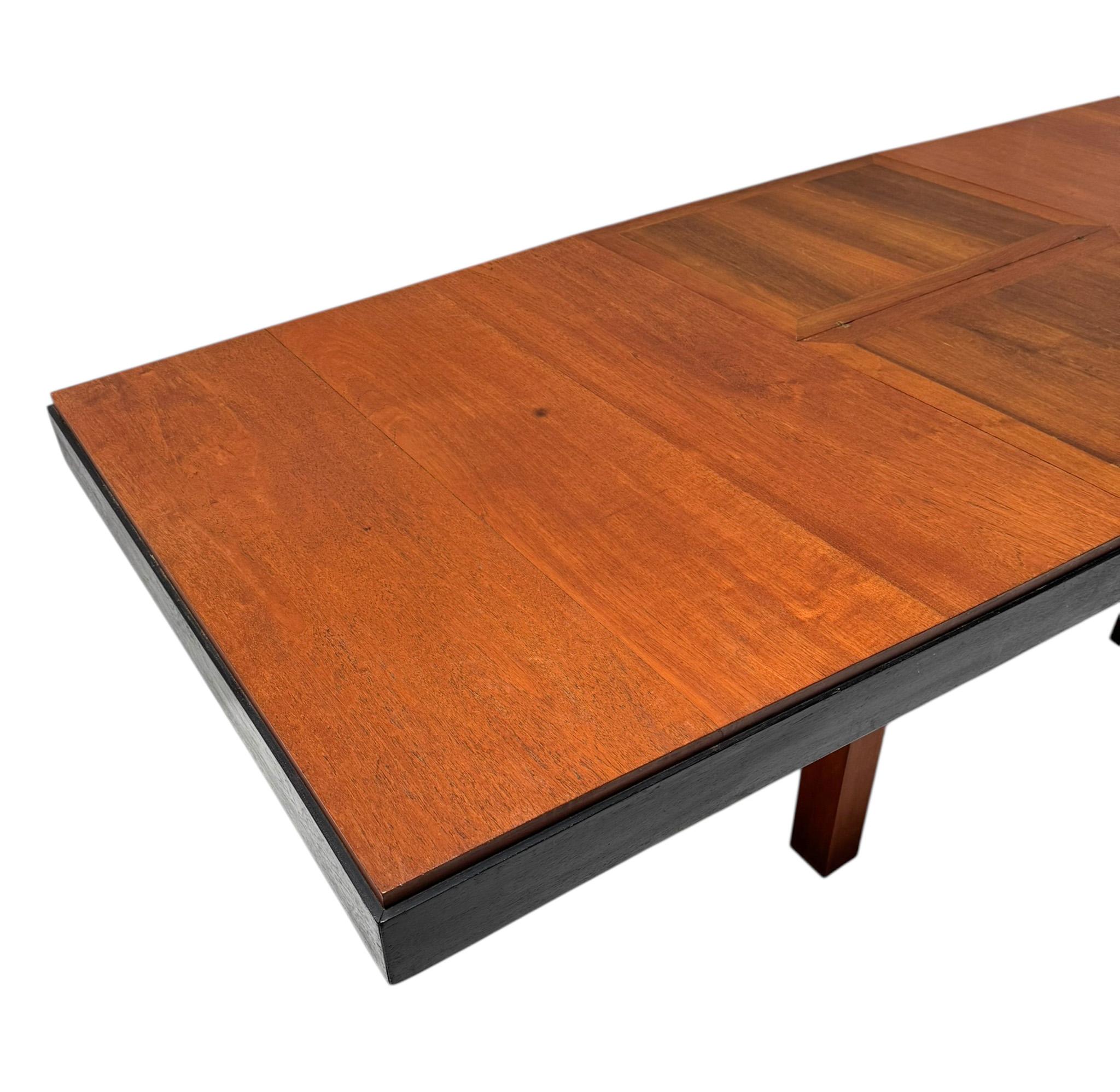 Art Deco Modernist Extending Dining Room Table by Toko v/d Pol Semarang, 1920s For Sale 8