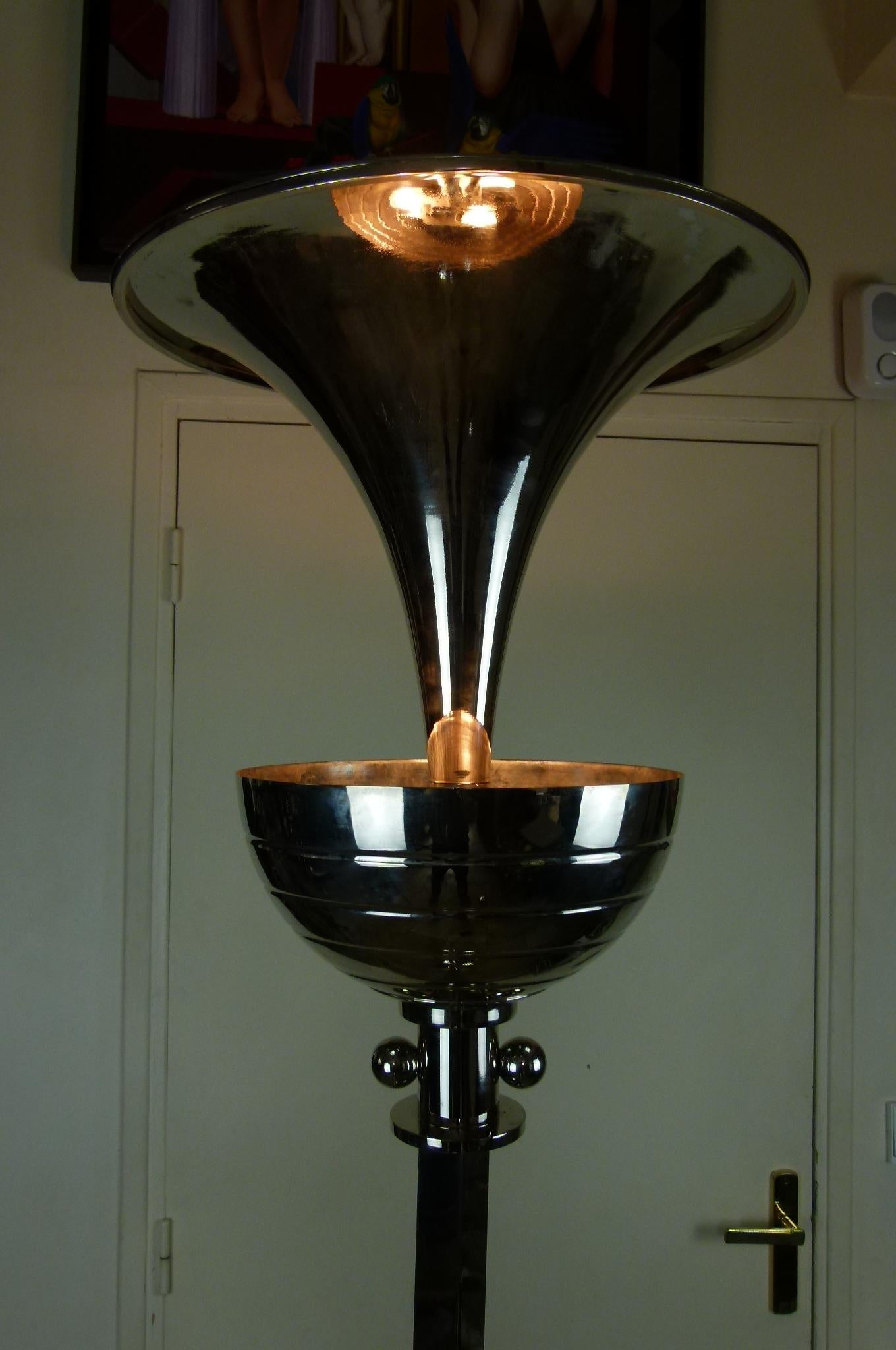 Art Deco Modernist Floor Lamp with a Double Basin in Nickel-plated Metal 1