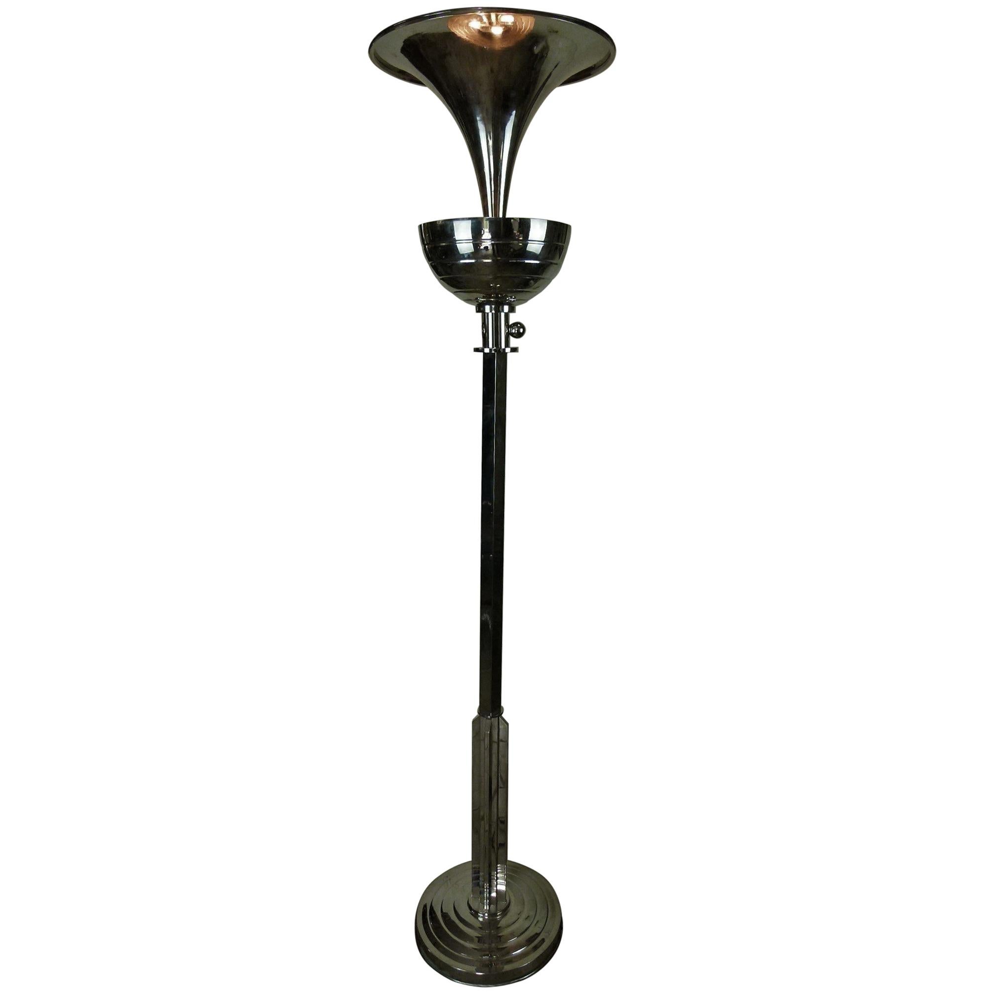 Art Deco Modernist Floor Lamp with a Double Basin in Nickel-plated Metal