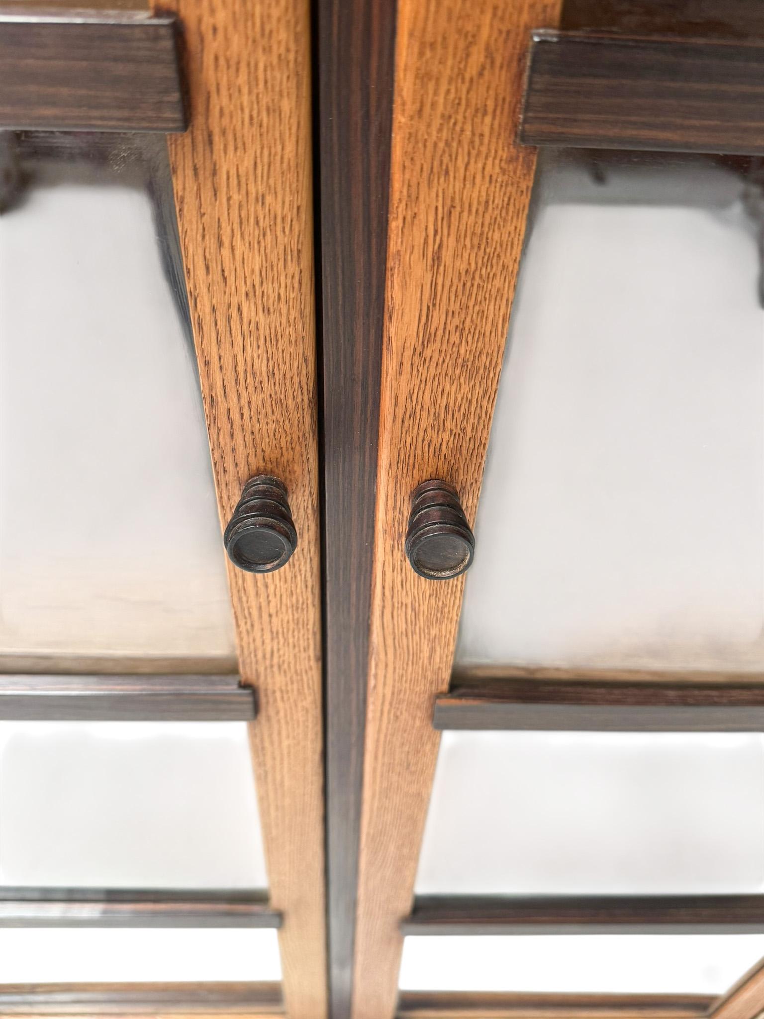 Librería modernista Art Déco de cuatro puertas, años 20 en venta 8