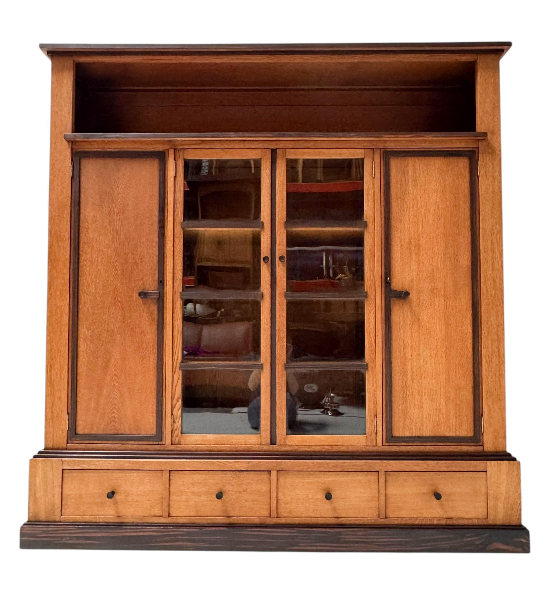 Néerlandais Bibliothèque art déco moderniste à quatre portes, années 1920 en vente