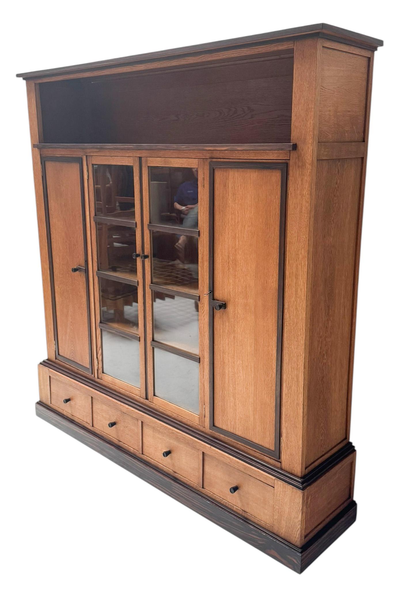 Bibliothèque art déco moderniste à quatre portes, années 1920 Bon état - En vente à Amsterdam, NL