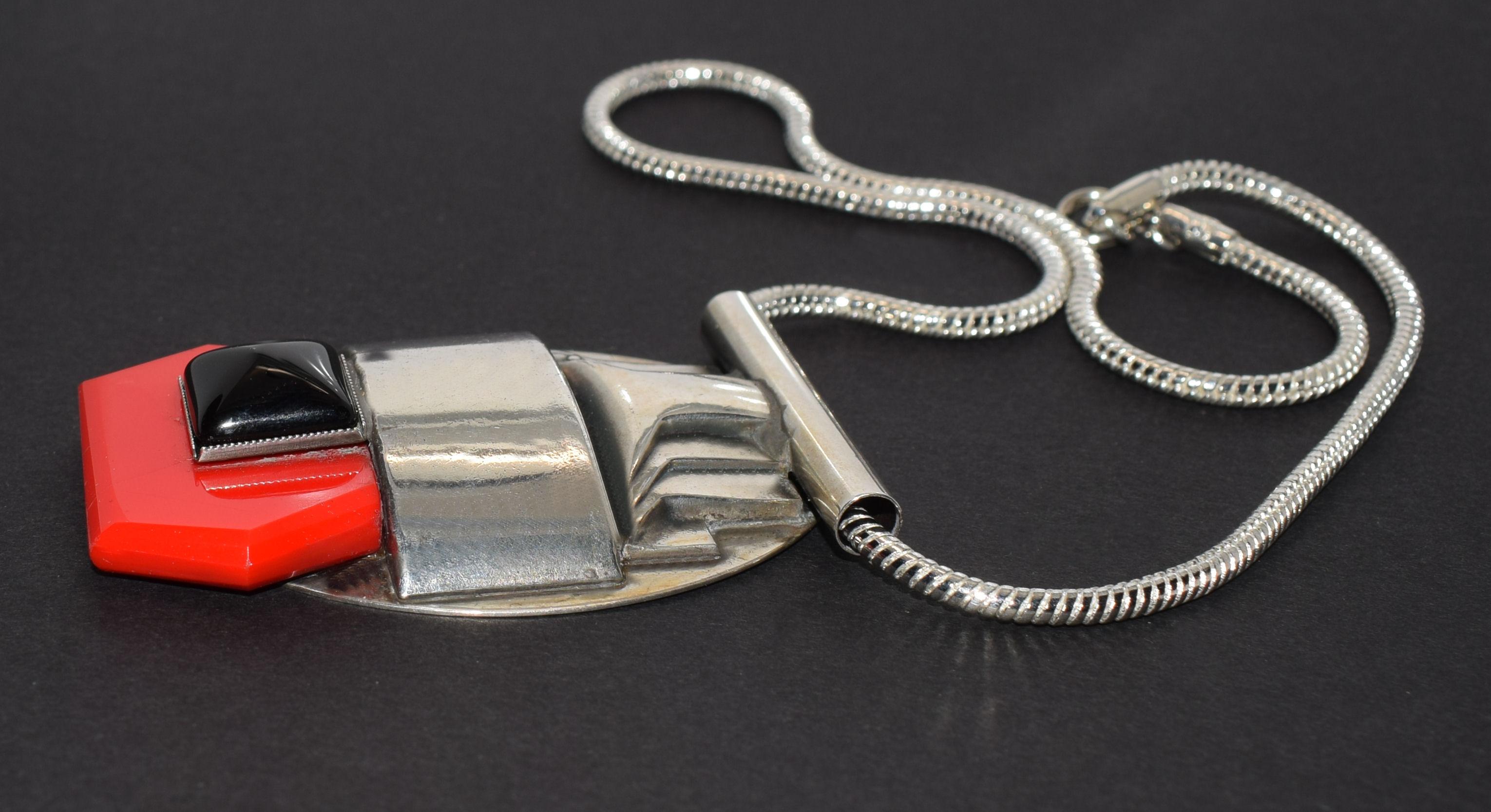 Art Deco Modernist Galalith Necklace, circa 1930s For Sale 2