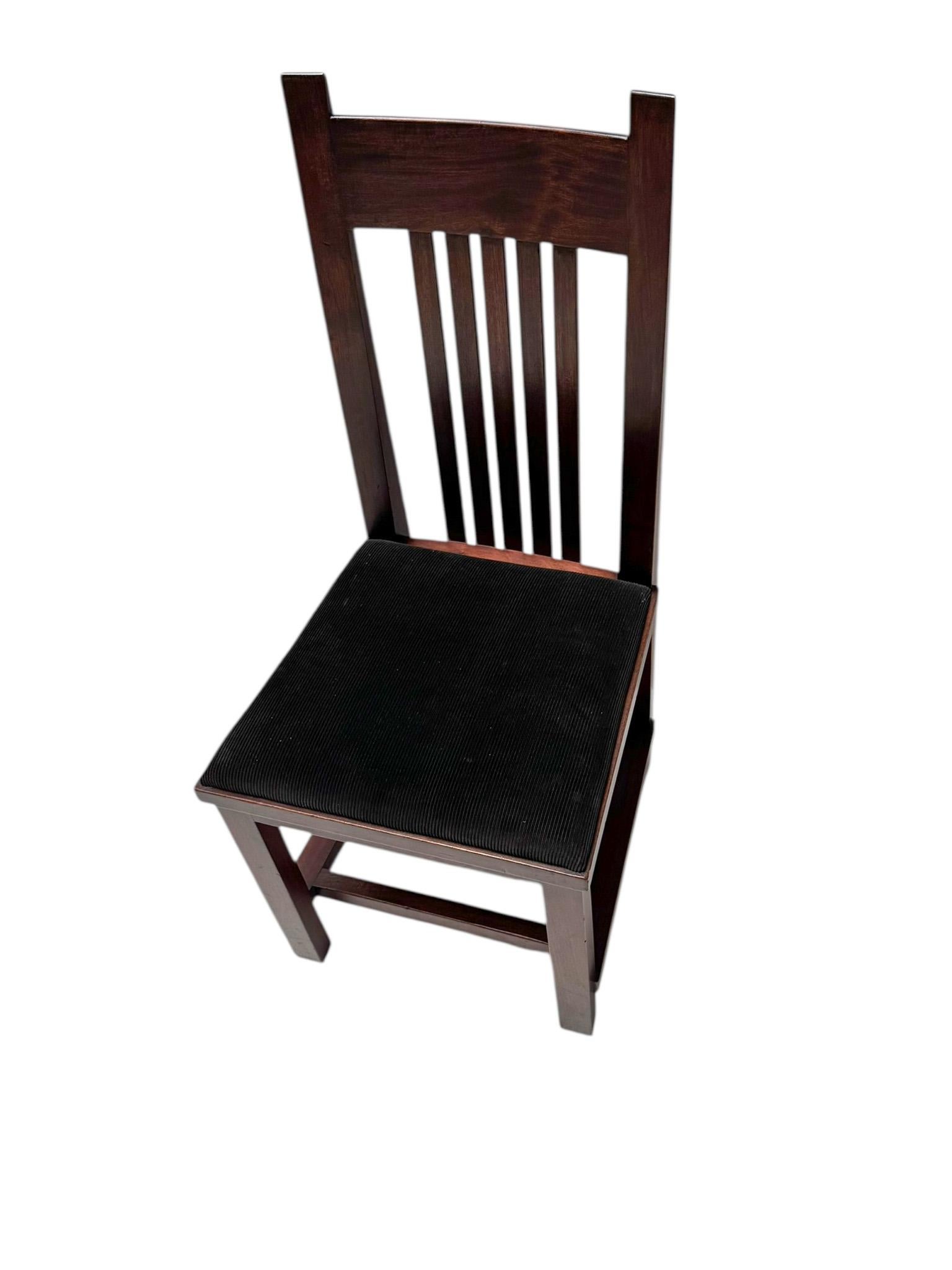 Magnificent and ultra rare Art Deco Modernist high back side chair.
Design by Hendrik Wouda for H. Pander & Zonen Den Haag
Striking Dutch design from the 1920s.
Solid American walnut frame with the high back which is typical for several designs