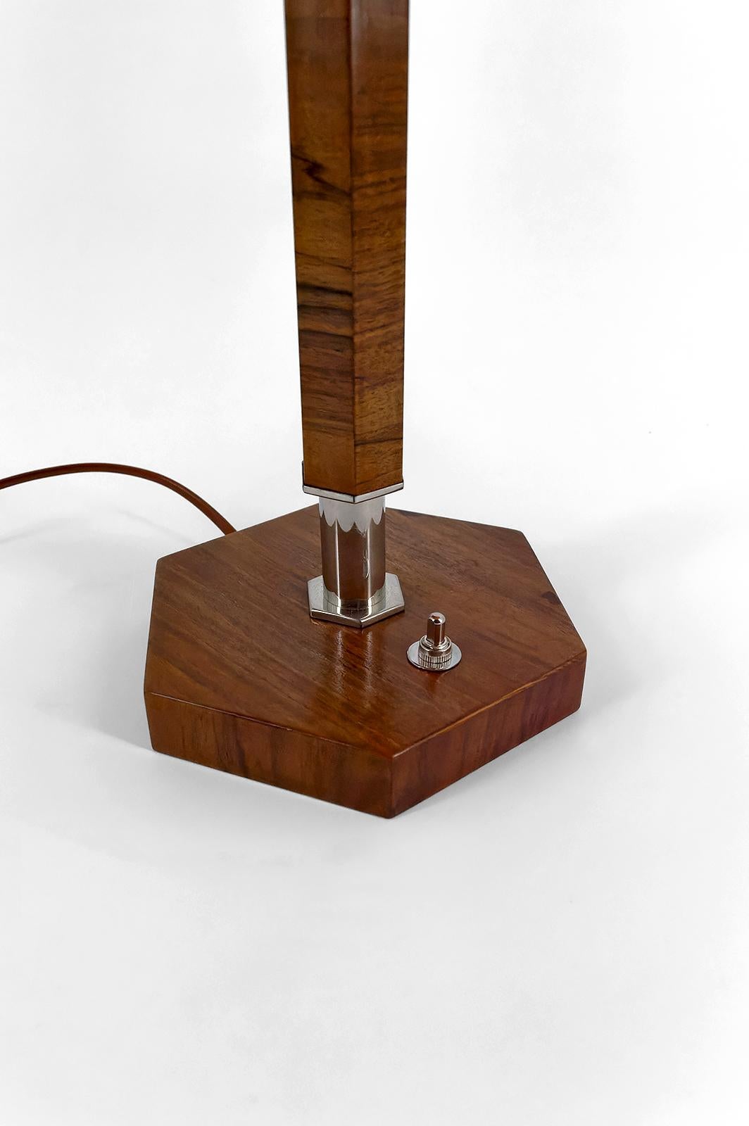 Art Deco Modernist Lamp in Walnut, Chrome, and Two-tone Stained Glass, 1930's 4