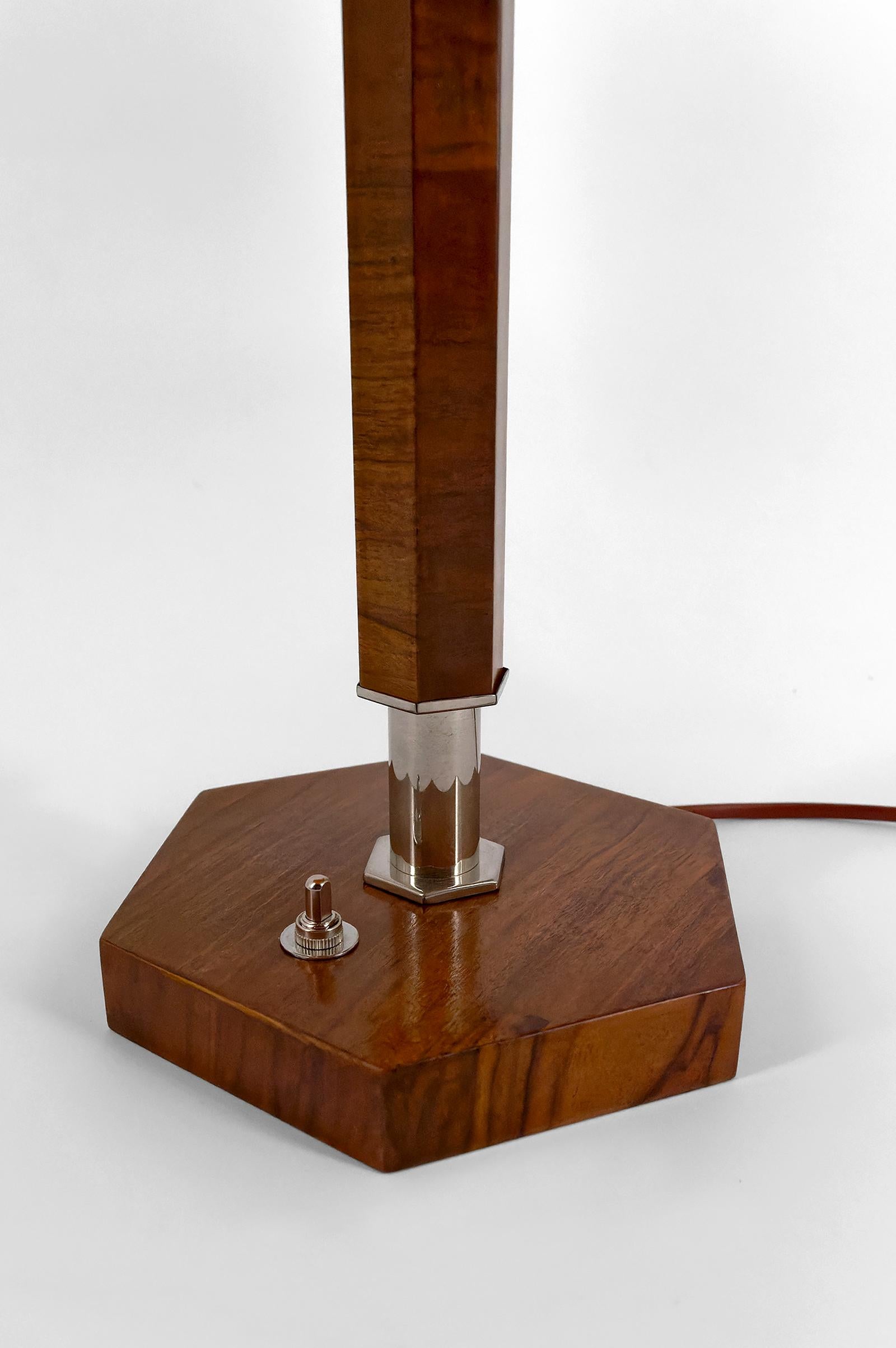 Art Deco Modernist Lamp in Walnut, Chrome, and Two-tone Stained Glass, 1930's 6