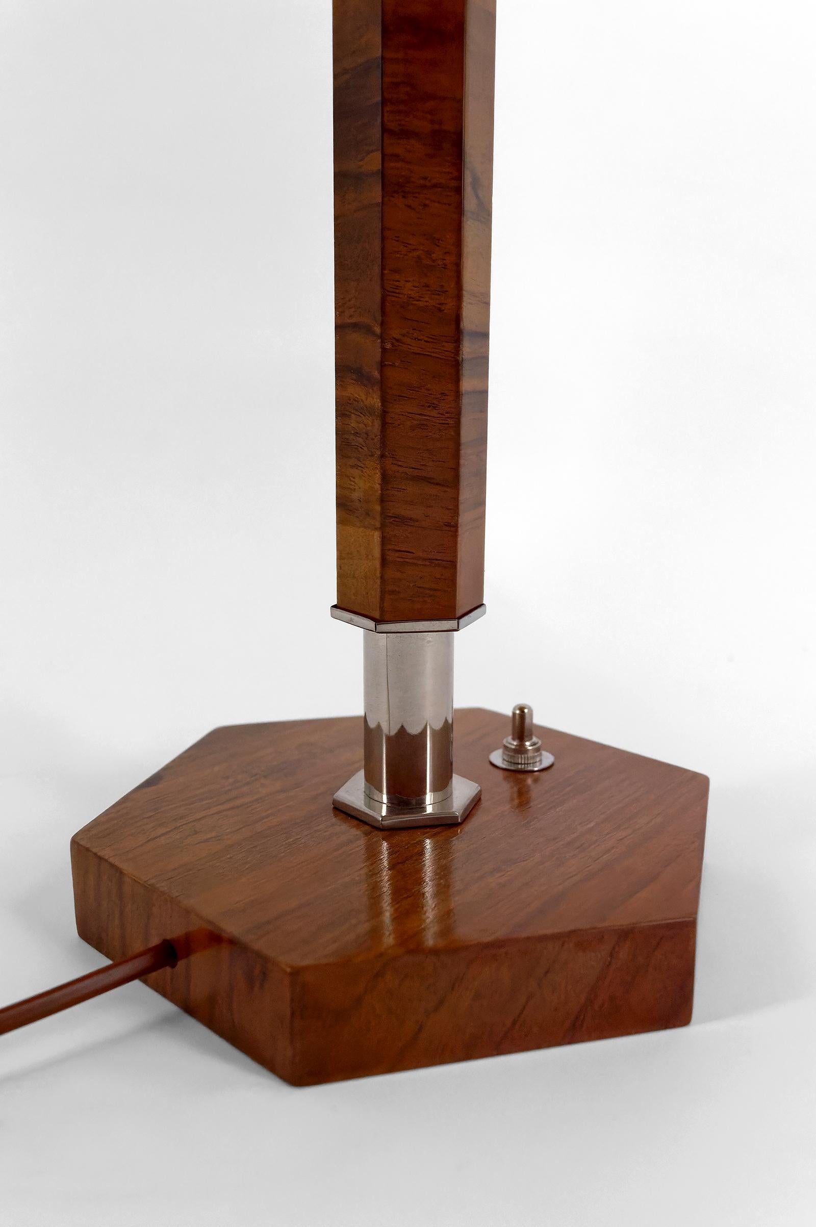 Art Deco Modernist Lamp in Walnut, Chrome, and Two-tone Stained Glass, 1930's 7
