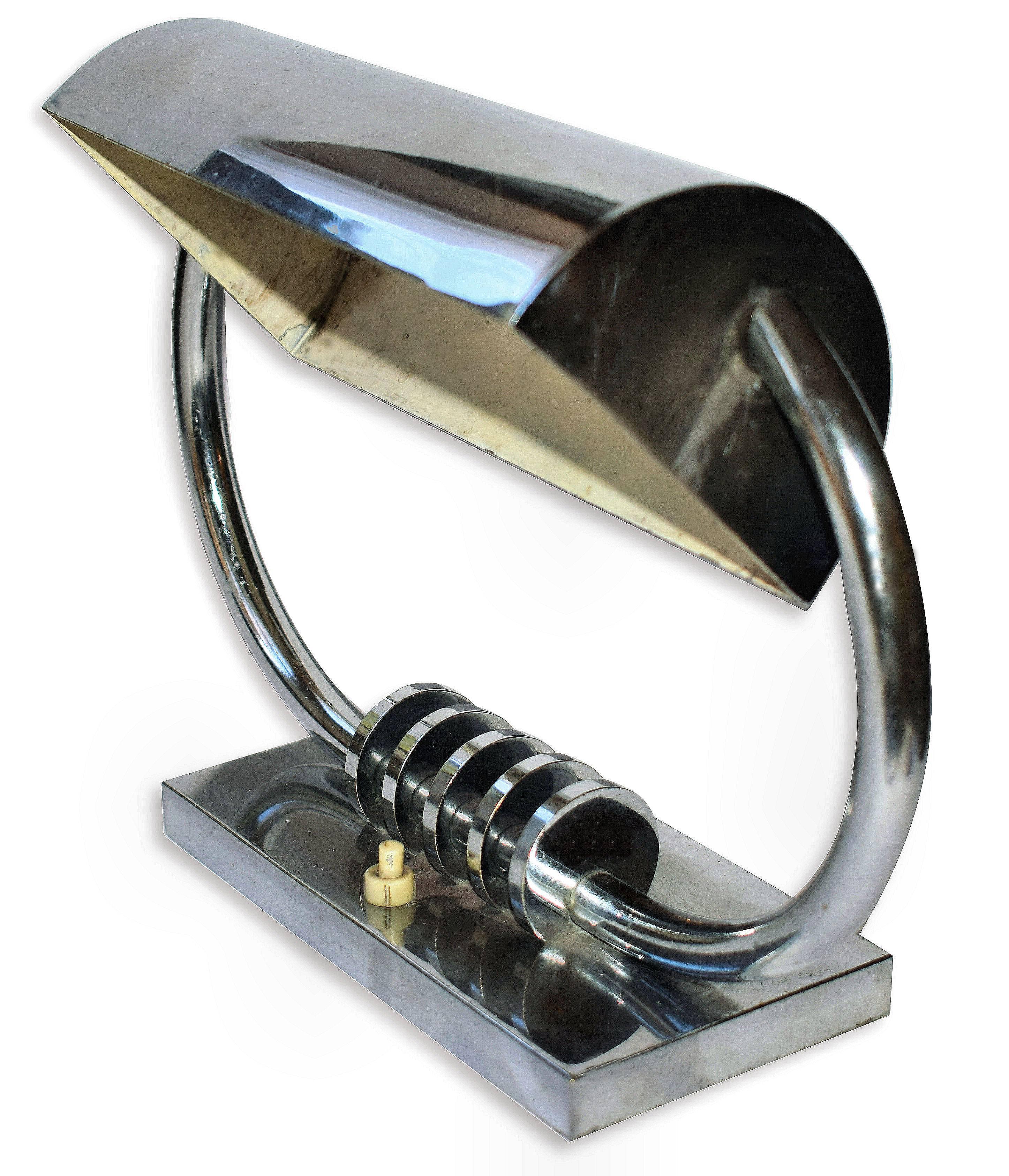French Art Deco Modernist Machine Age Chrome Desk Lamp, circa 1930