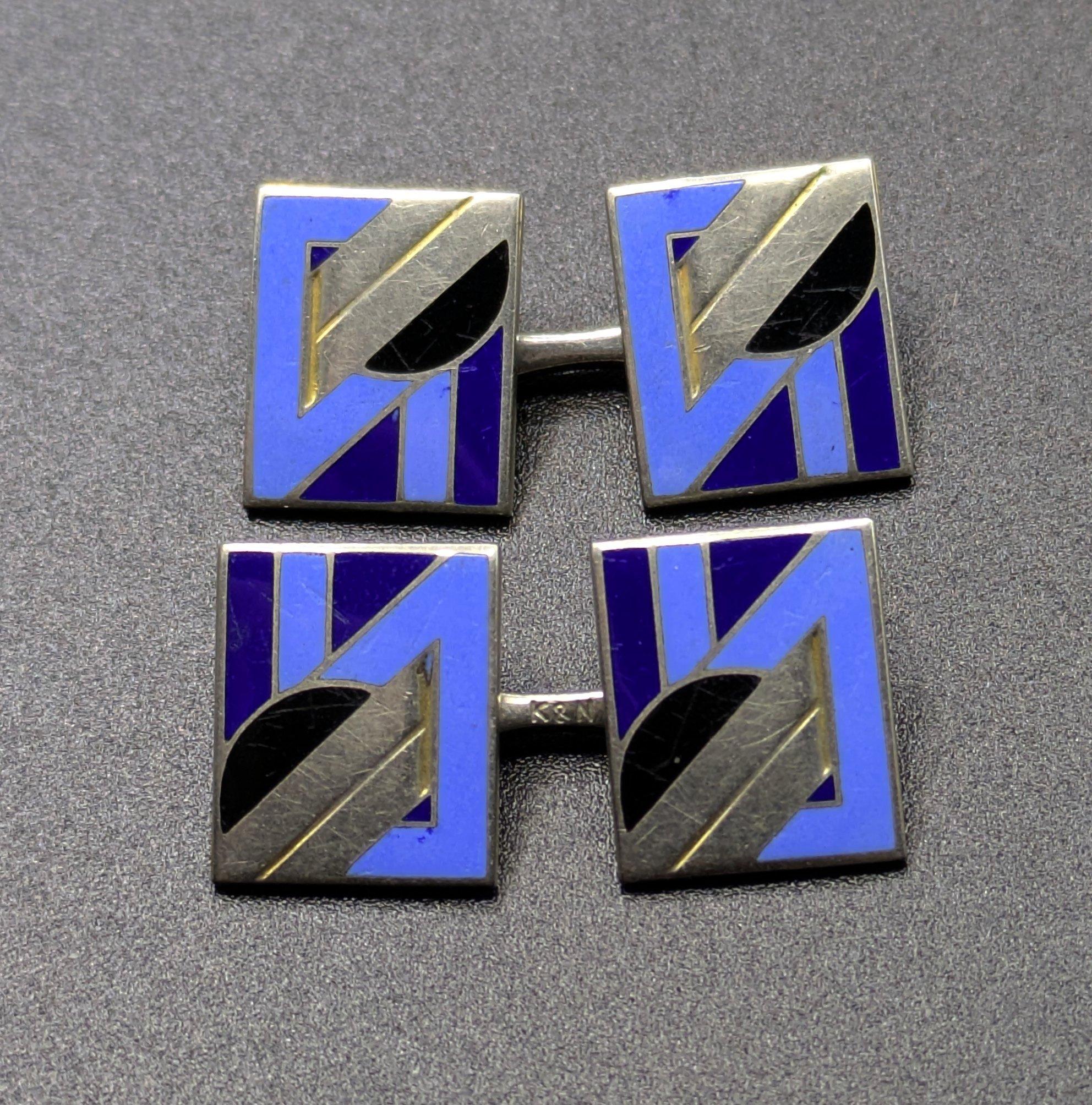 Art déco Art Deco Moderniste Paire de boutons de manchette en émail, circa 1930 en vente