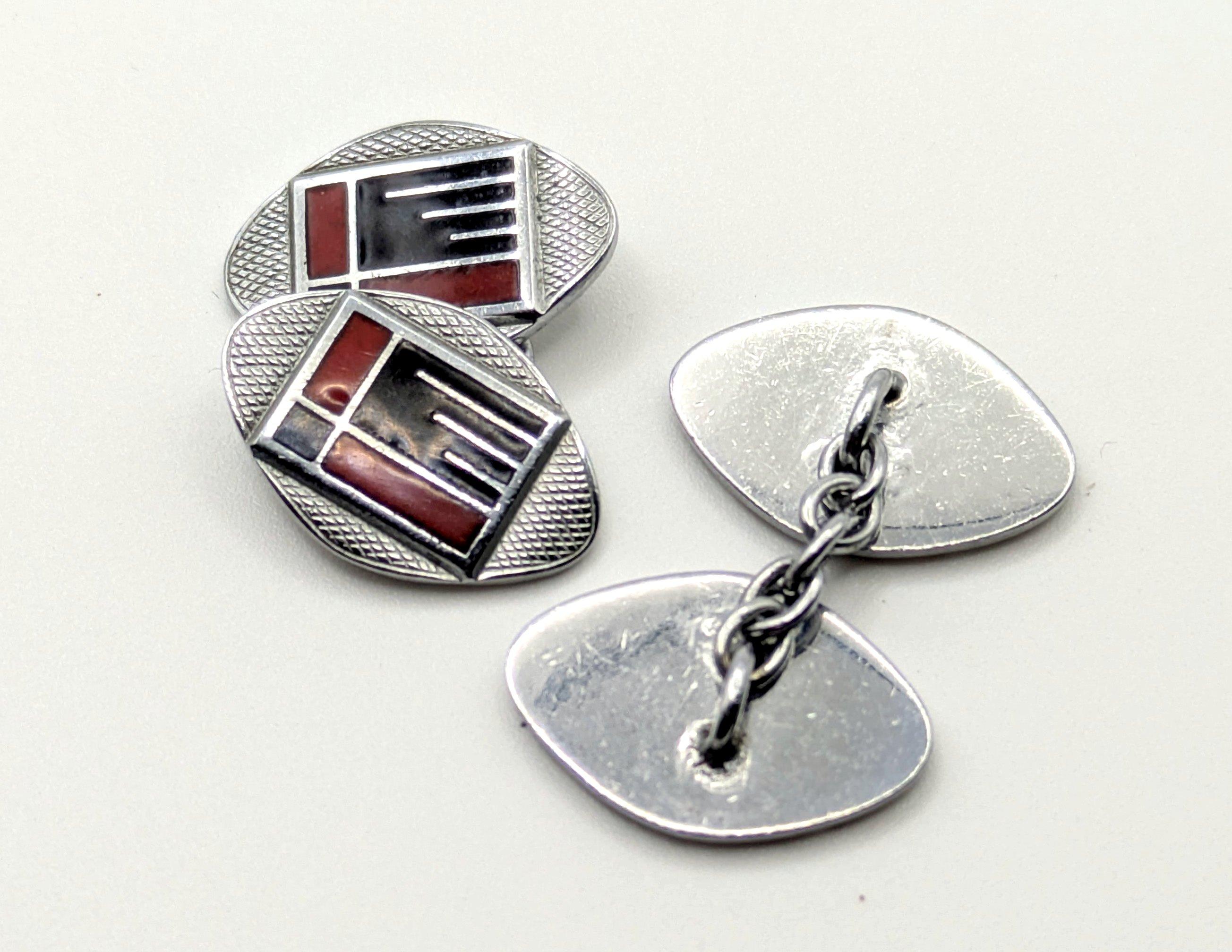 Art Deco Moderniste Paire de boutons de manchette en émail, circa 1930 en vente 1