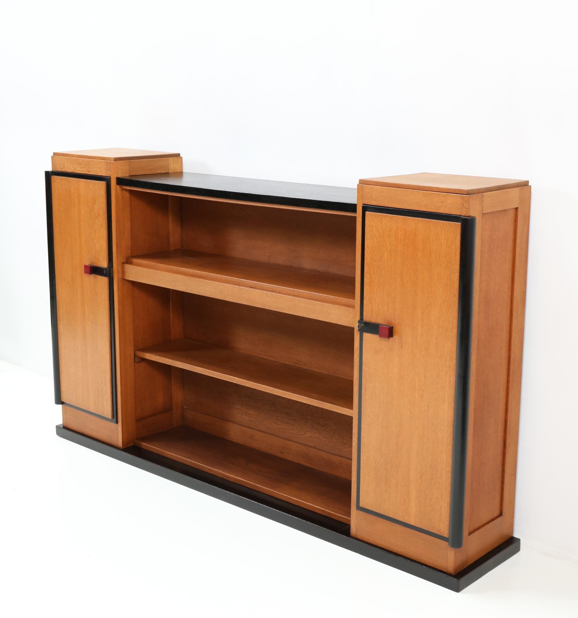  Art Deco Modernist Oak Bookcase or Credenza by Jan Brunott, 1920s In Good Condition For Sale In Amsterdam, NL