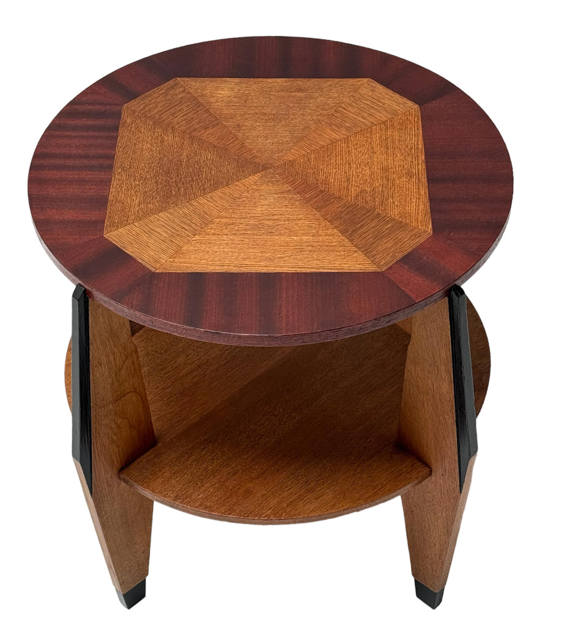 Dutch  Art Deco Modernist Oak Side Table by P.E.L. Izeren for De Genneper Molen, 1920s For Sale