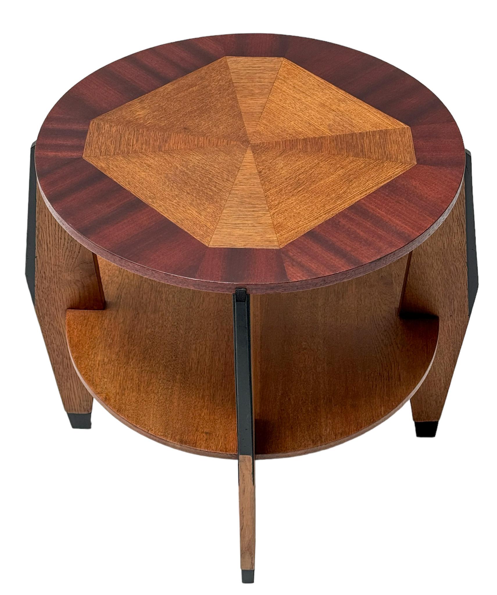  Art Deco Modernist Oak Side Table by P.E.L. Izeren for De Genneper Molen, 1920s In Good Condition In Amsterdam, NL