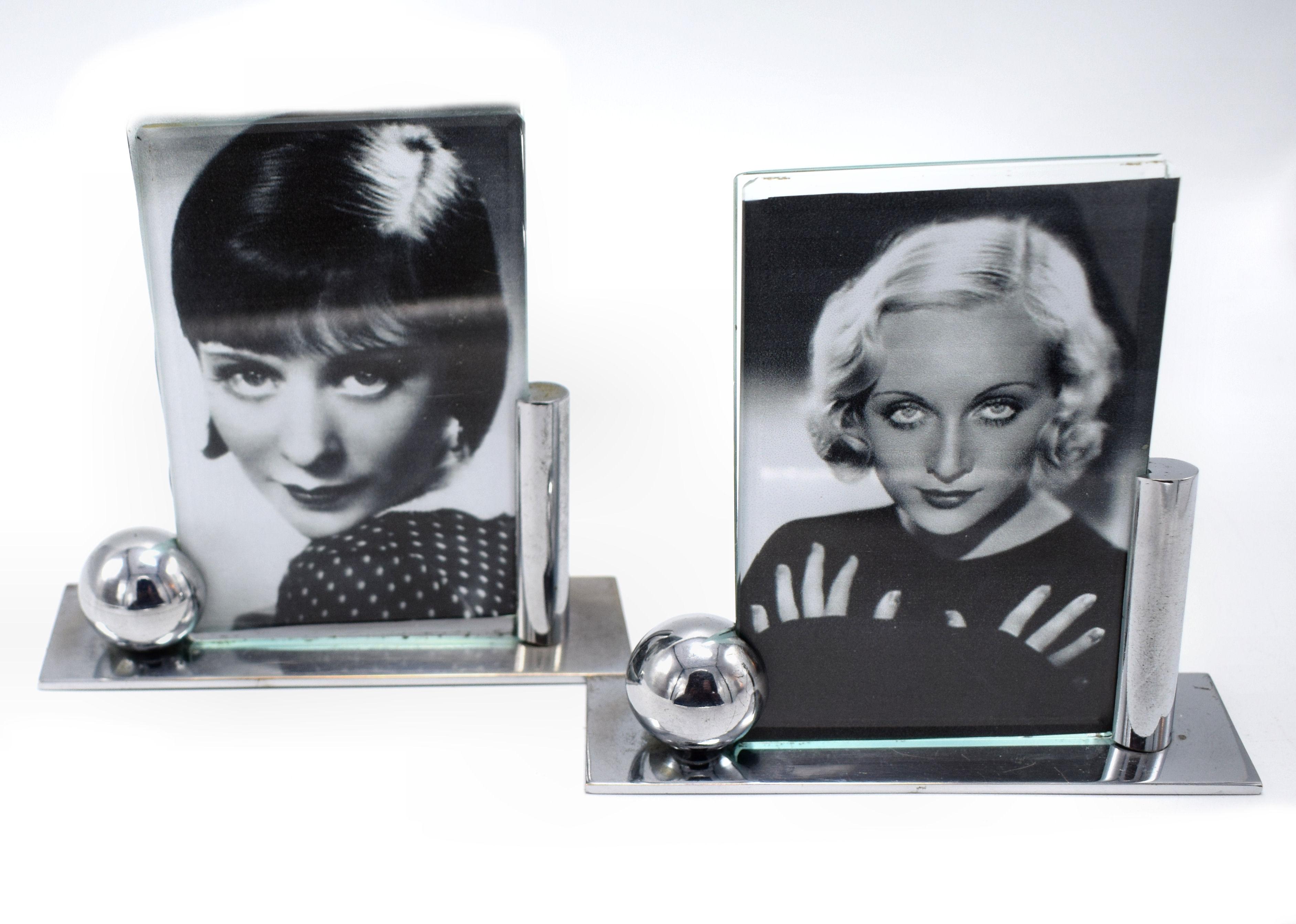 Art Deco Modernist Pair of Matching Chrome Picture Frames, circa 1930s 1