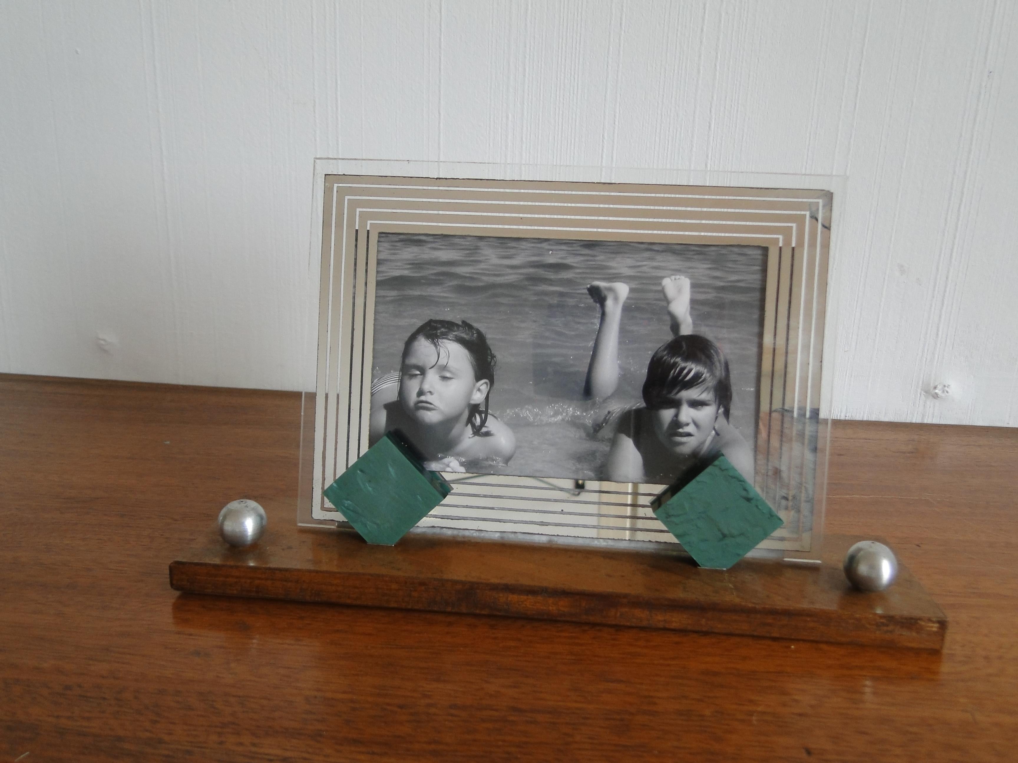 Art Deco Modernist Picture Photo Frame Wood, Bakelite and Chrome Ball Accents In Good Condition For Sale In Lège Cap Ferret, FR