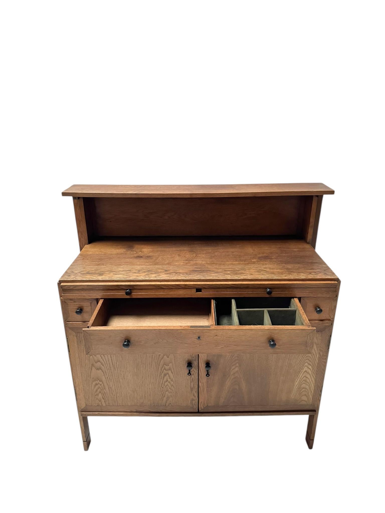 Oak Art Deco Modernist Sideboard by Jan Wils for Meubelfabriek Eik en Linden, 1919 For Sale