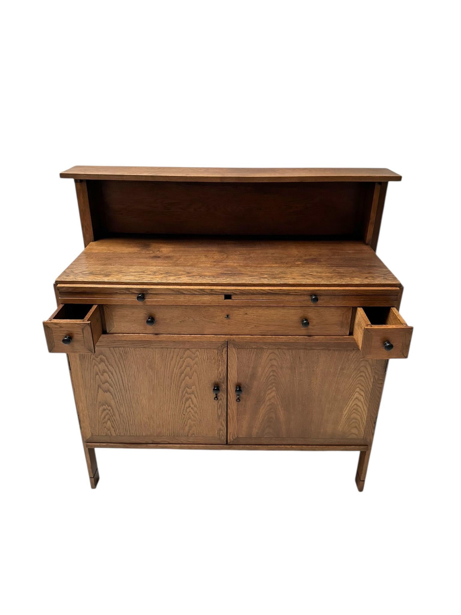 Art Deco Modernist Sideboard by Jan Wils for Meubelfabriek Eik en Linden, 1919 For Sale 1