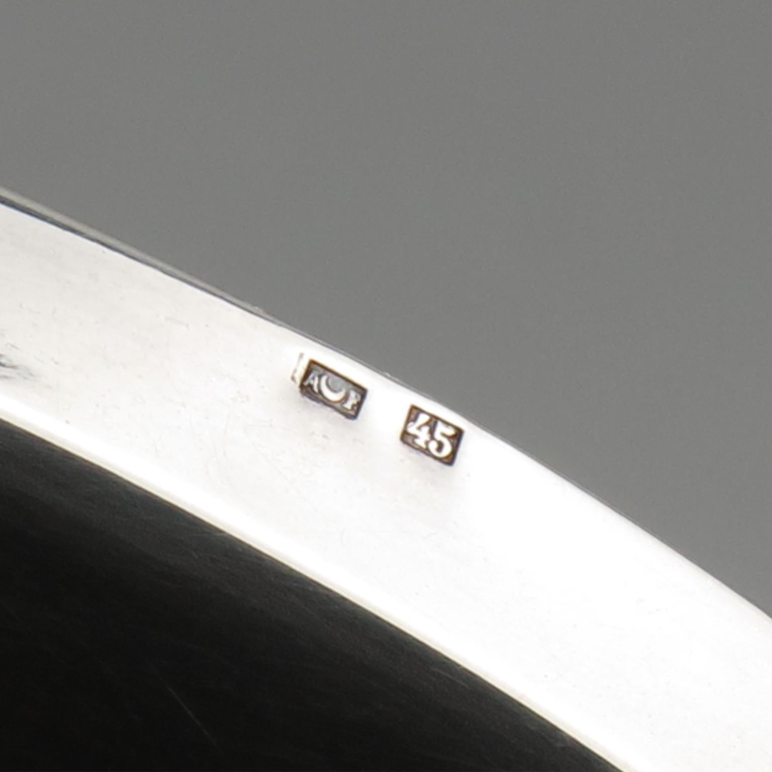 Centro de mesa decorativo Art Decó modernista con plato de plata, hacia 1930 en venta 2