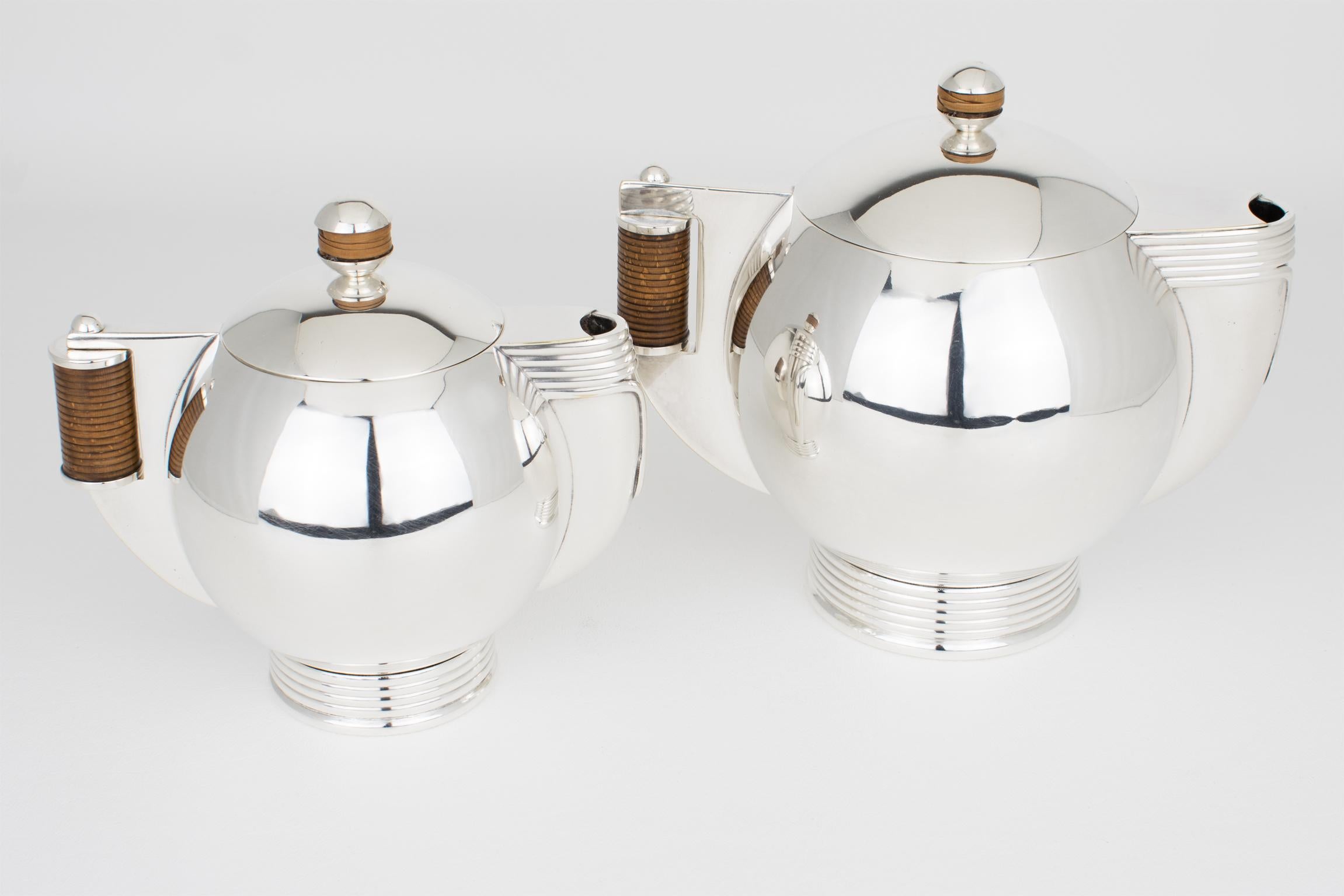 Francese Set da tè e caffè in argento in stile Art Deco Modernista dell'argentiere Argit, circa 1930 in vendita