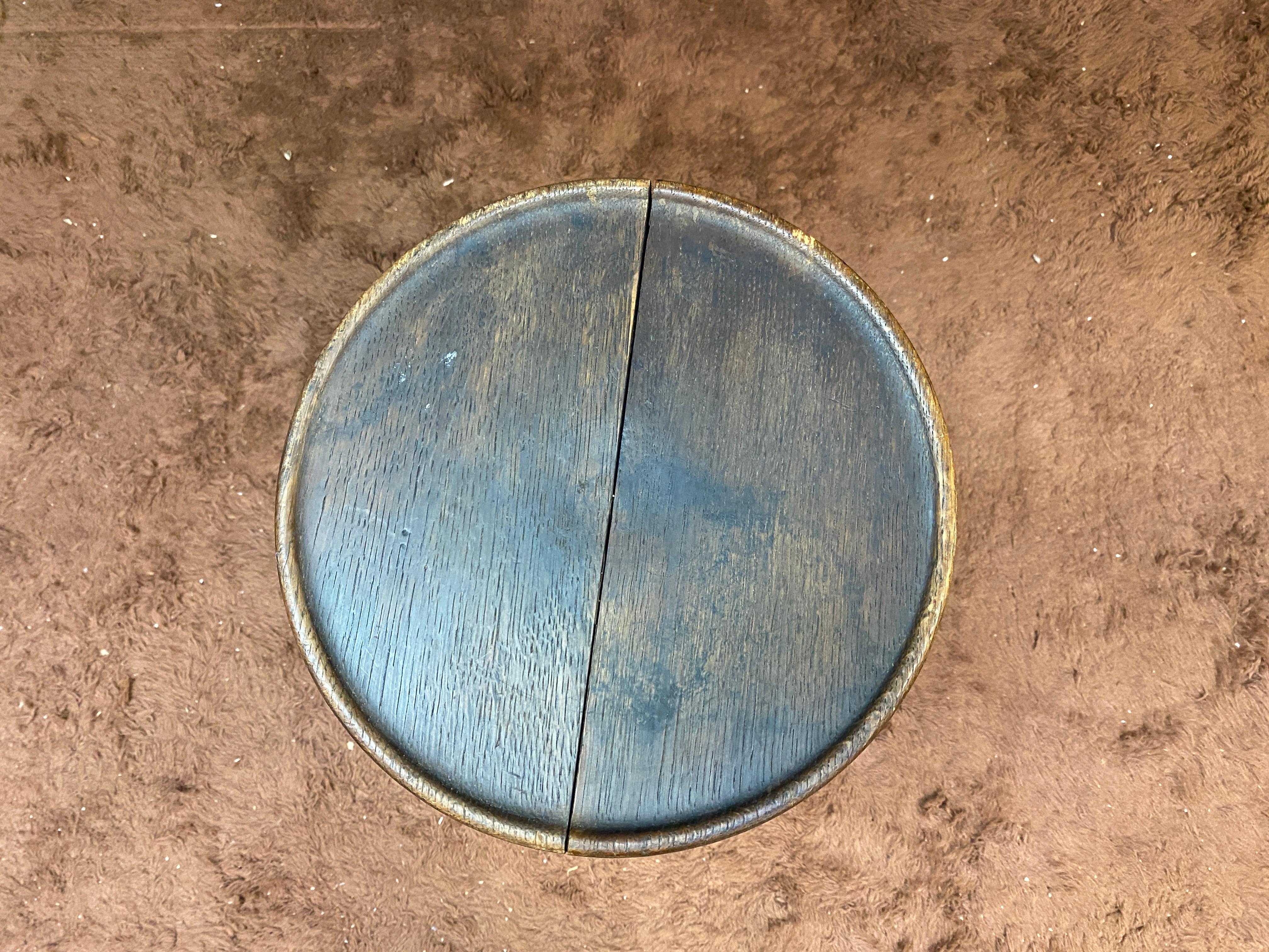Tabouret moderniste Art Déco circa 1930 en bois et métal peint patins en bois. en vente 2