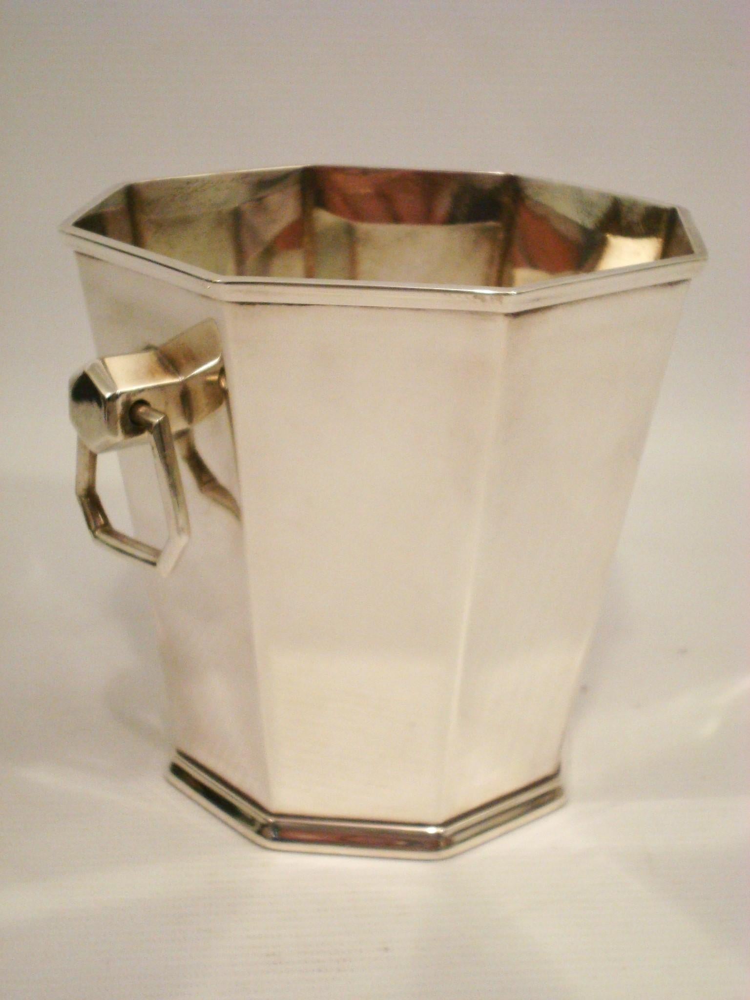 Silvered Art Deco / Modernist Style. Hermès Ice Bucket / Bottle Cooler. For Sale