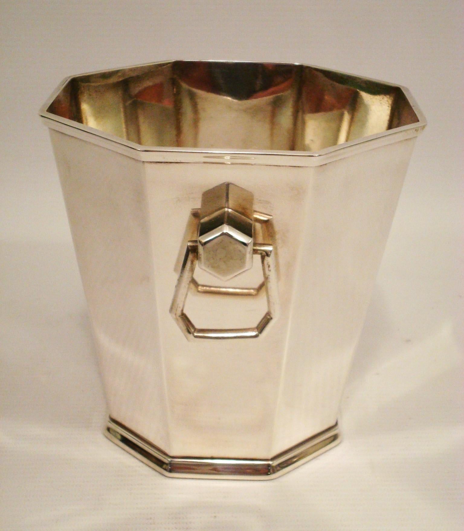 Art Deco / Modernist Style. Hermès Ice Bucket / Bottle Cooler. In Good Condition For Sale In Buenos Aires, Olivos