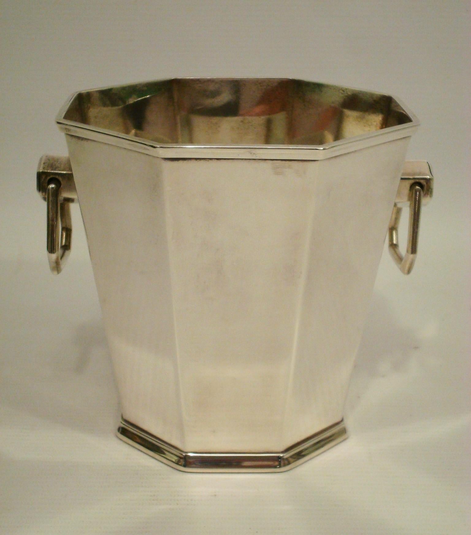 20th Century Art Deco / Modernist Style. Hermès Ice Bucket / Bottle Cooler. For Sale