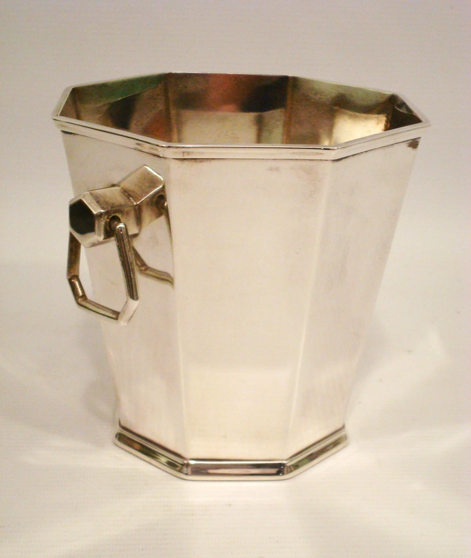 Art Deco / Modernist Style. Hermès Ice Bucket / Bottle Cooler. For Sale 1