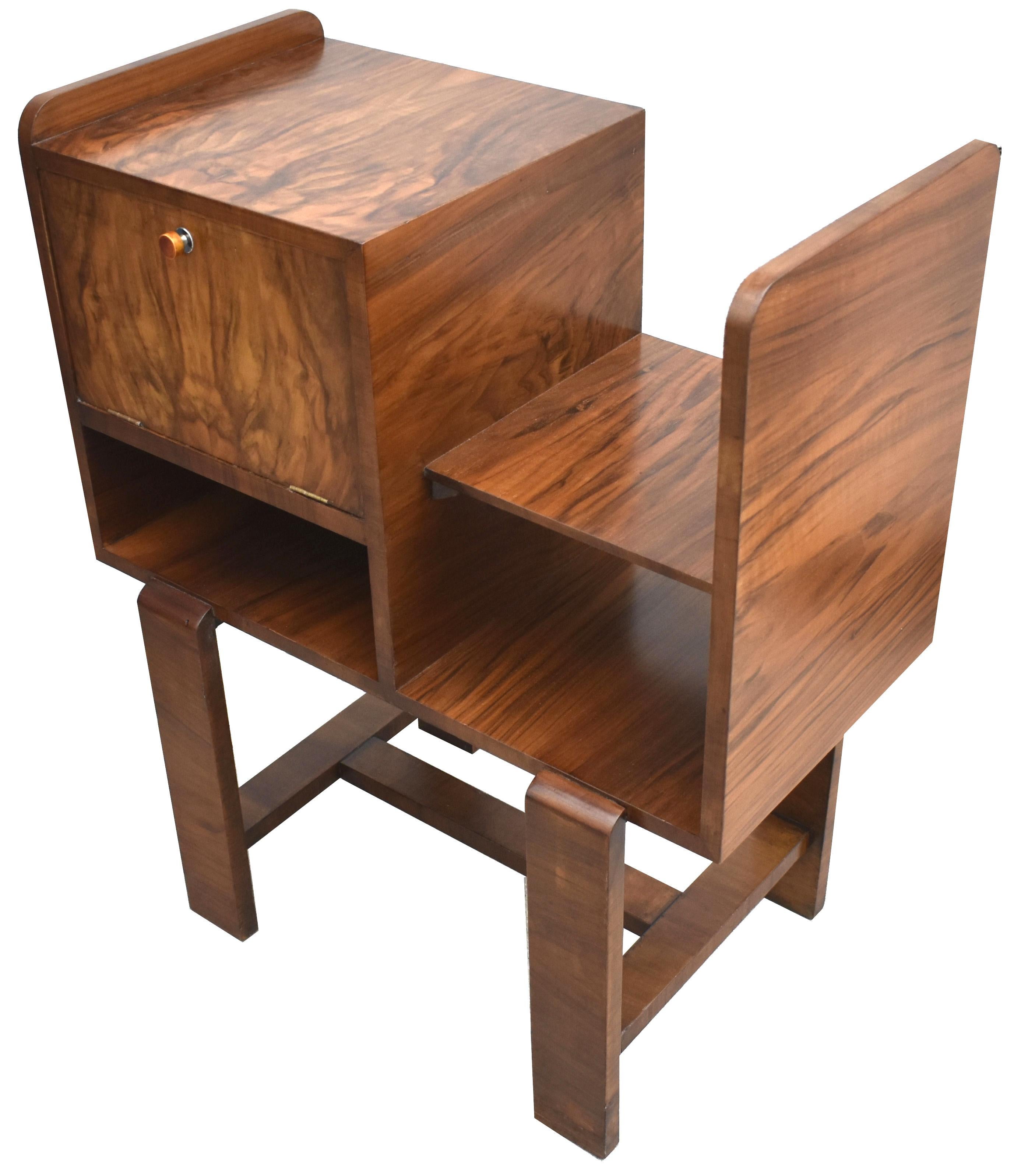 Art Deco Modernist Walnut Telephone Table, English, C1930 In Good Condition For Sale In Devon, England
