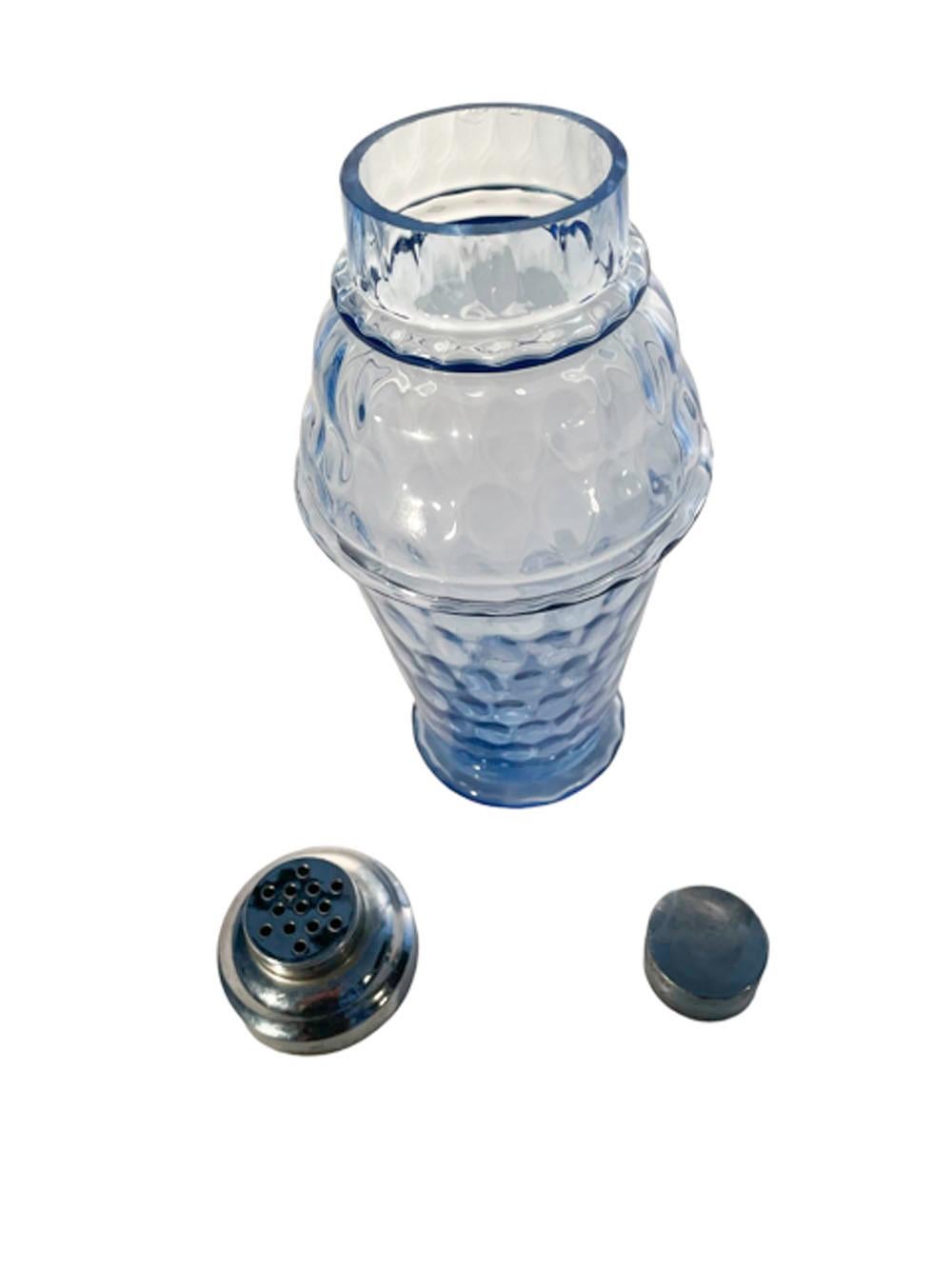 Shaker à cocktail en verre bleu moulé Art Déco avec motif d'imprimé de pouces sur toute sa surface  Bon état - En vente à Nantucket, MA