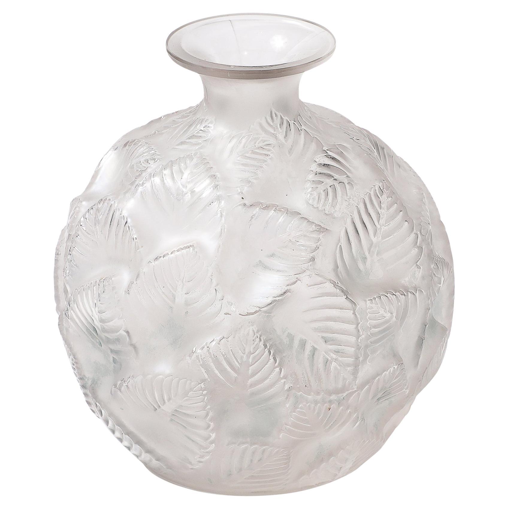 Art Deco Molded & Frosted Glass "Vase Ormeaux" signed Lalique