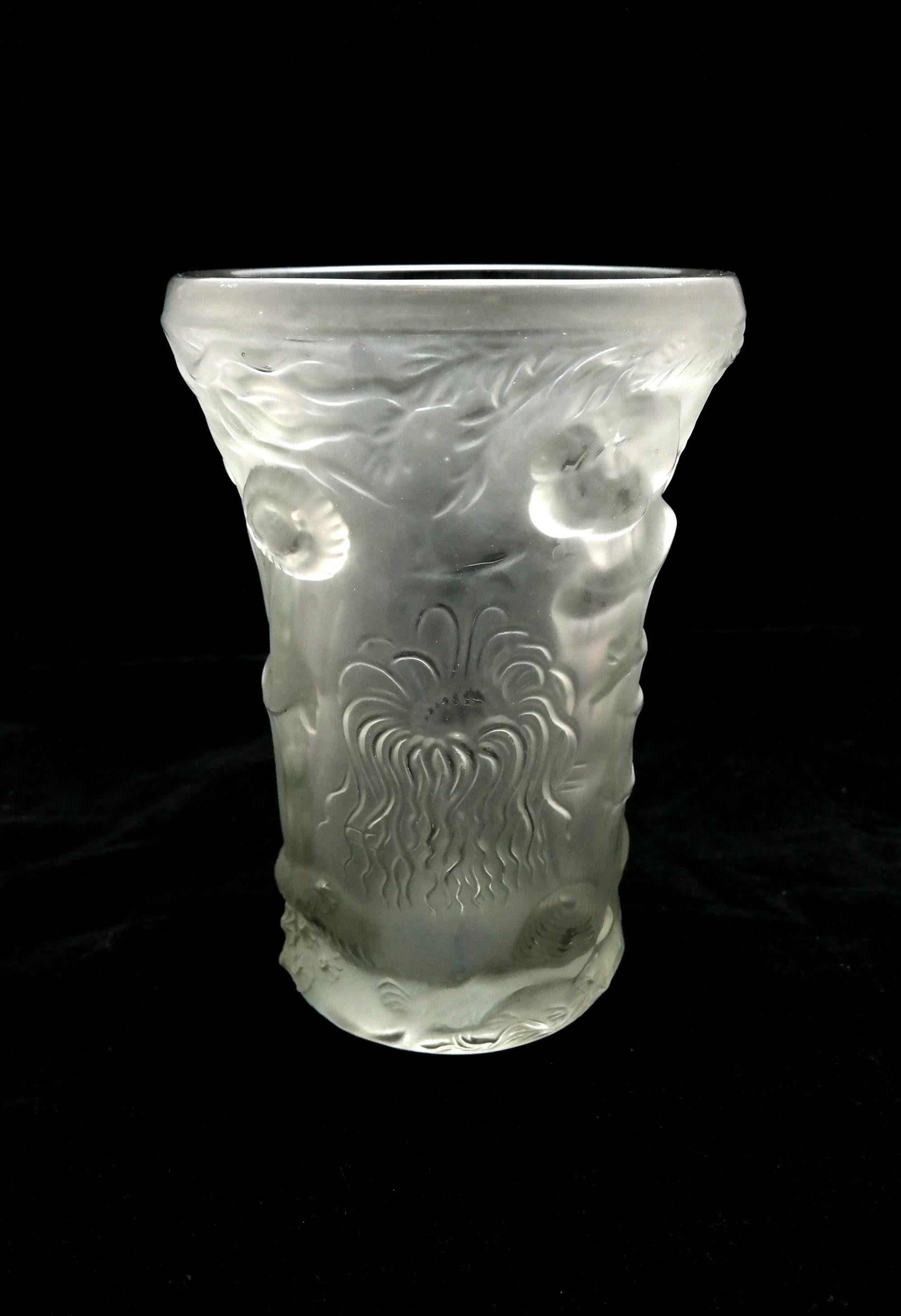 Art Deco Molded Pressed Glass Vase in Lalique Style In Excellent Condition In Budapest, HU