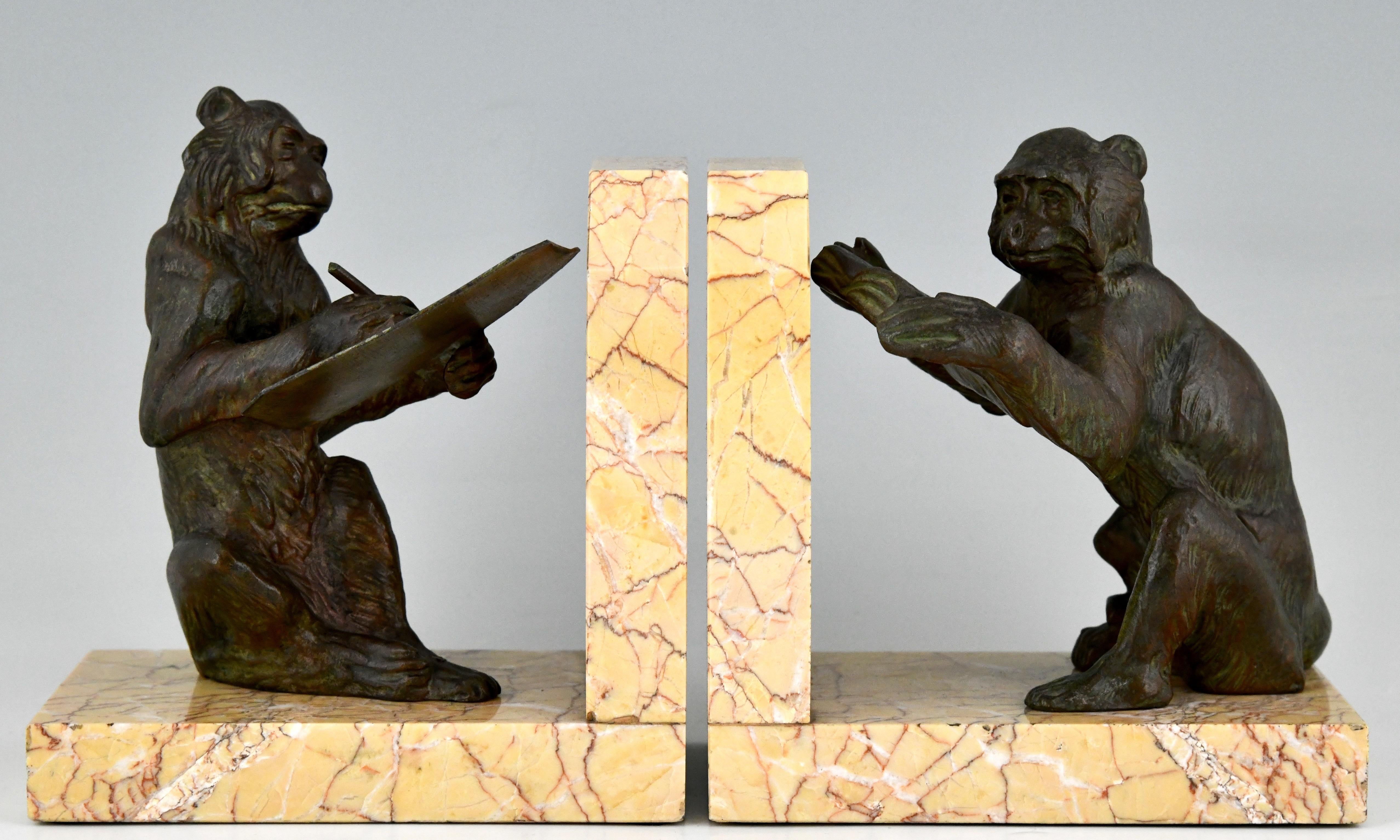 Art Deco monkey bookends by Carlier. France 1930
On marble base.