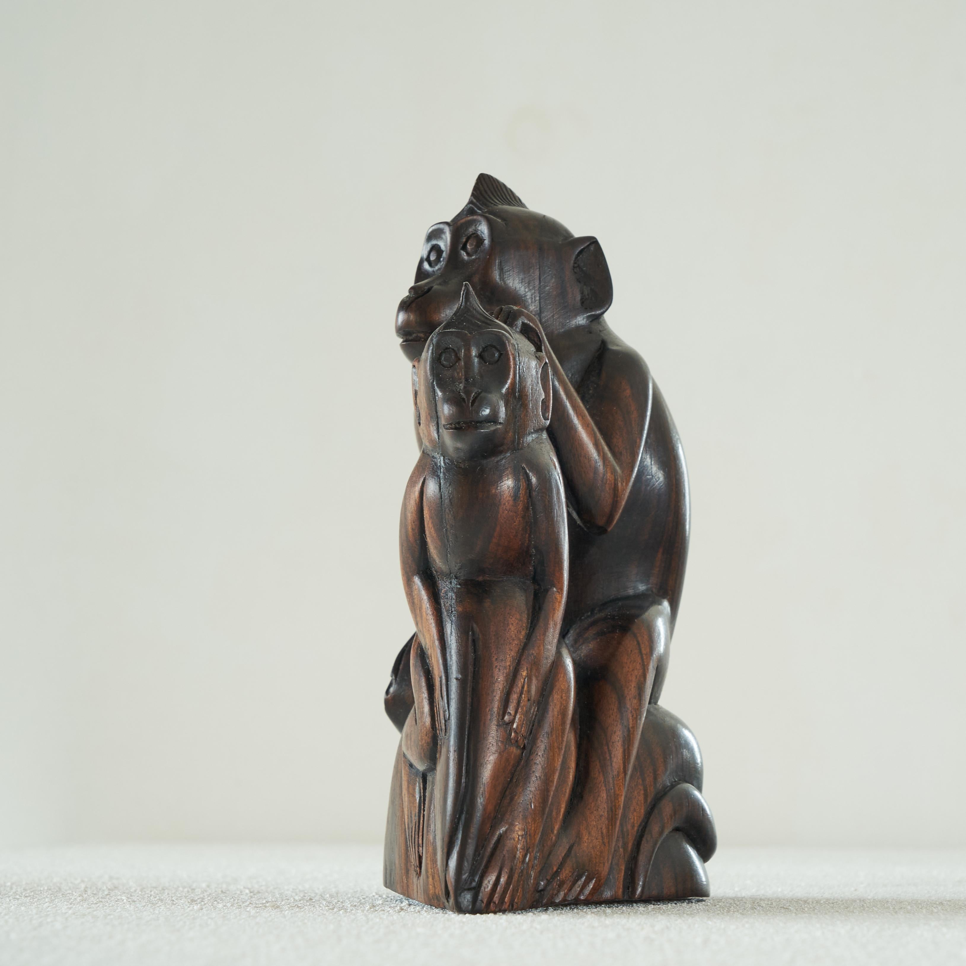Hand-Crafted Art Deco Monkeys Sculpture in Wood For Sale