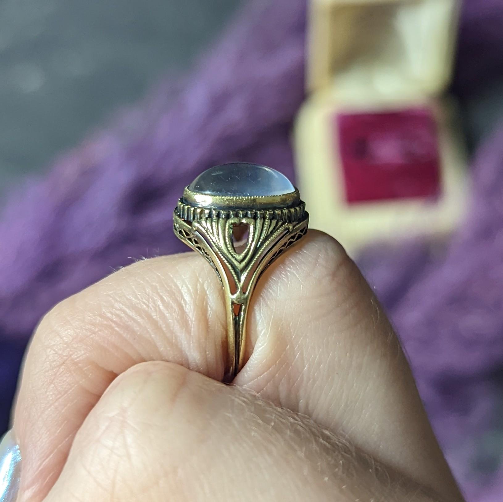 Art Deco Moonstone 14 Karat Green Gold Gemstone Antique Ring 3