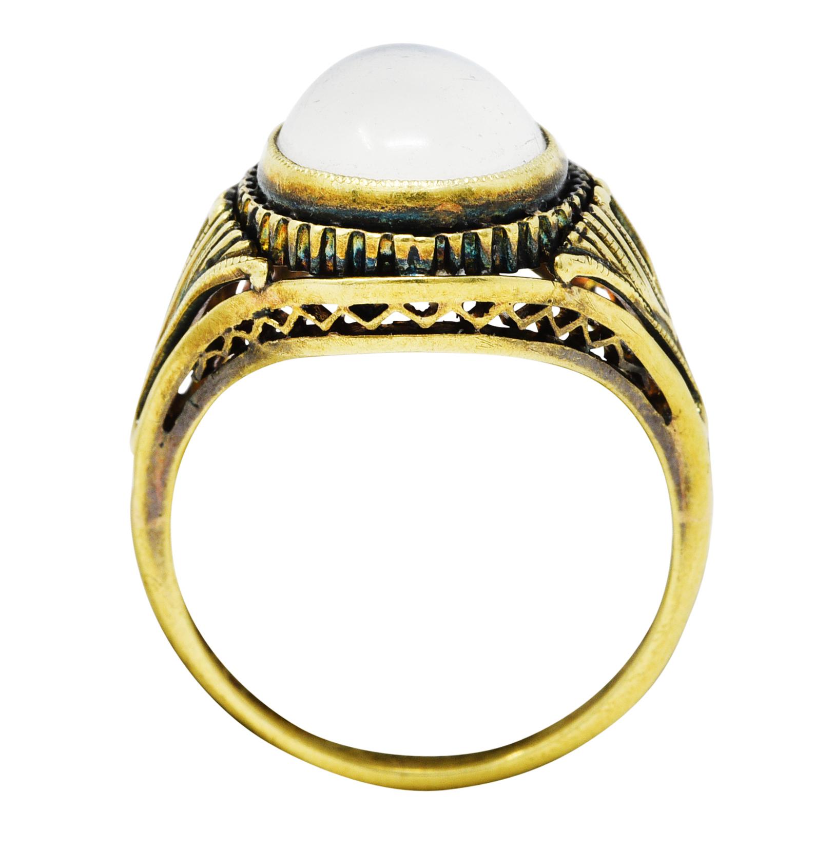 Women's or Men's Art Deco Moonstone 14 Karat Green Gold Gemstone Antique Ring